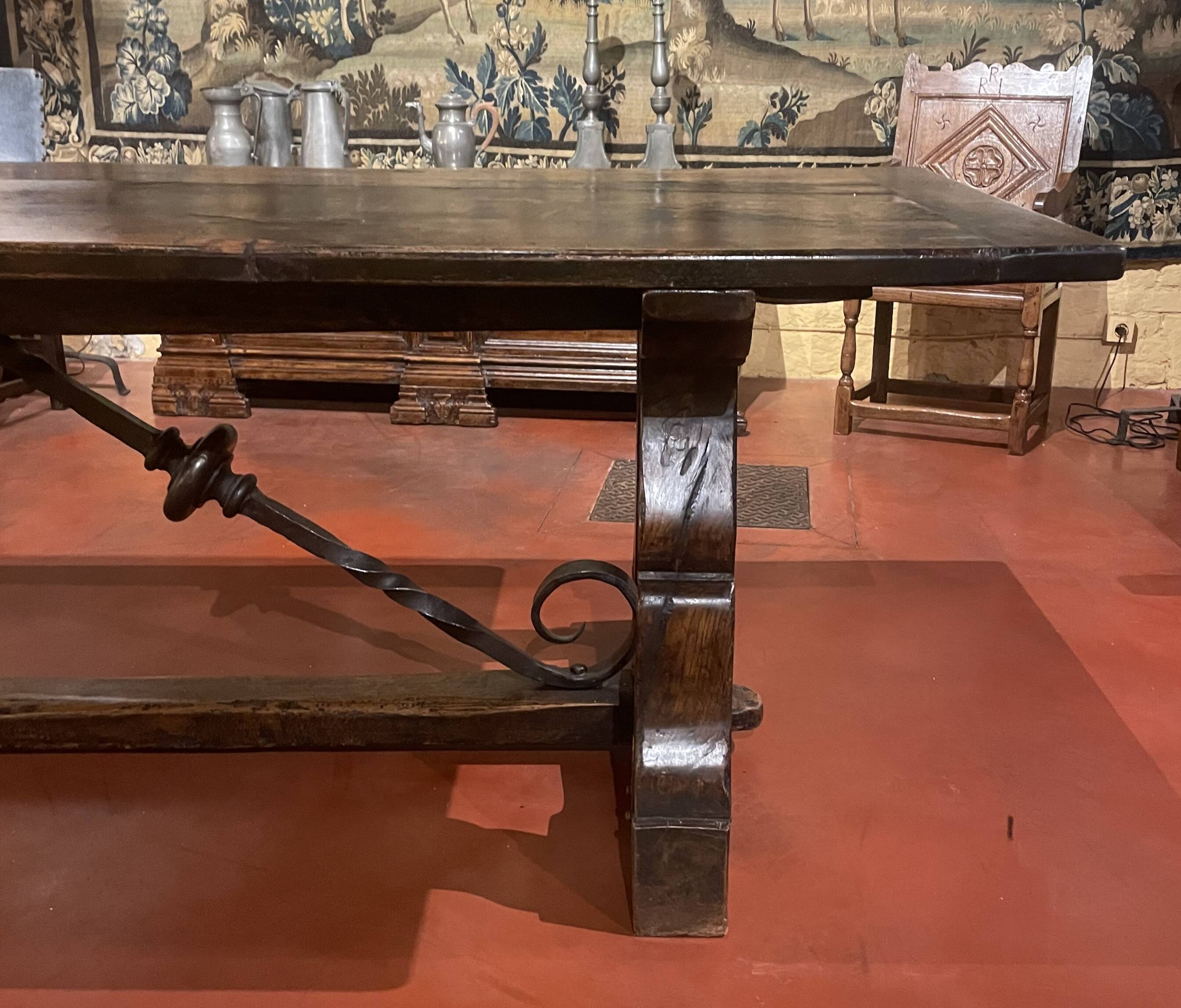 Impressive Spanish monastery table in oak, medieval style, 3m².