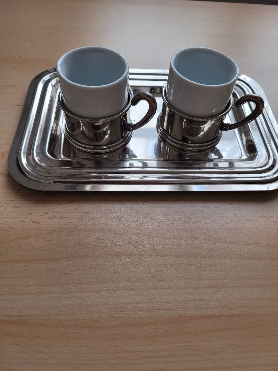 2 porcelain coffee cups with cup holder and metal tray