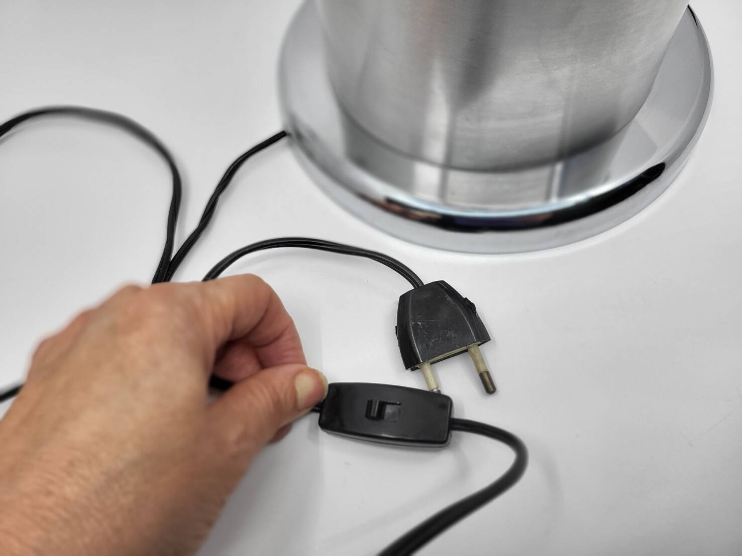 Diderot Delmas lamp in orange opaline with chrome base France 1970 Vintage