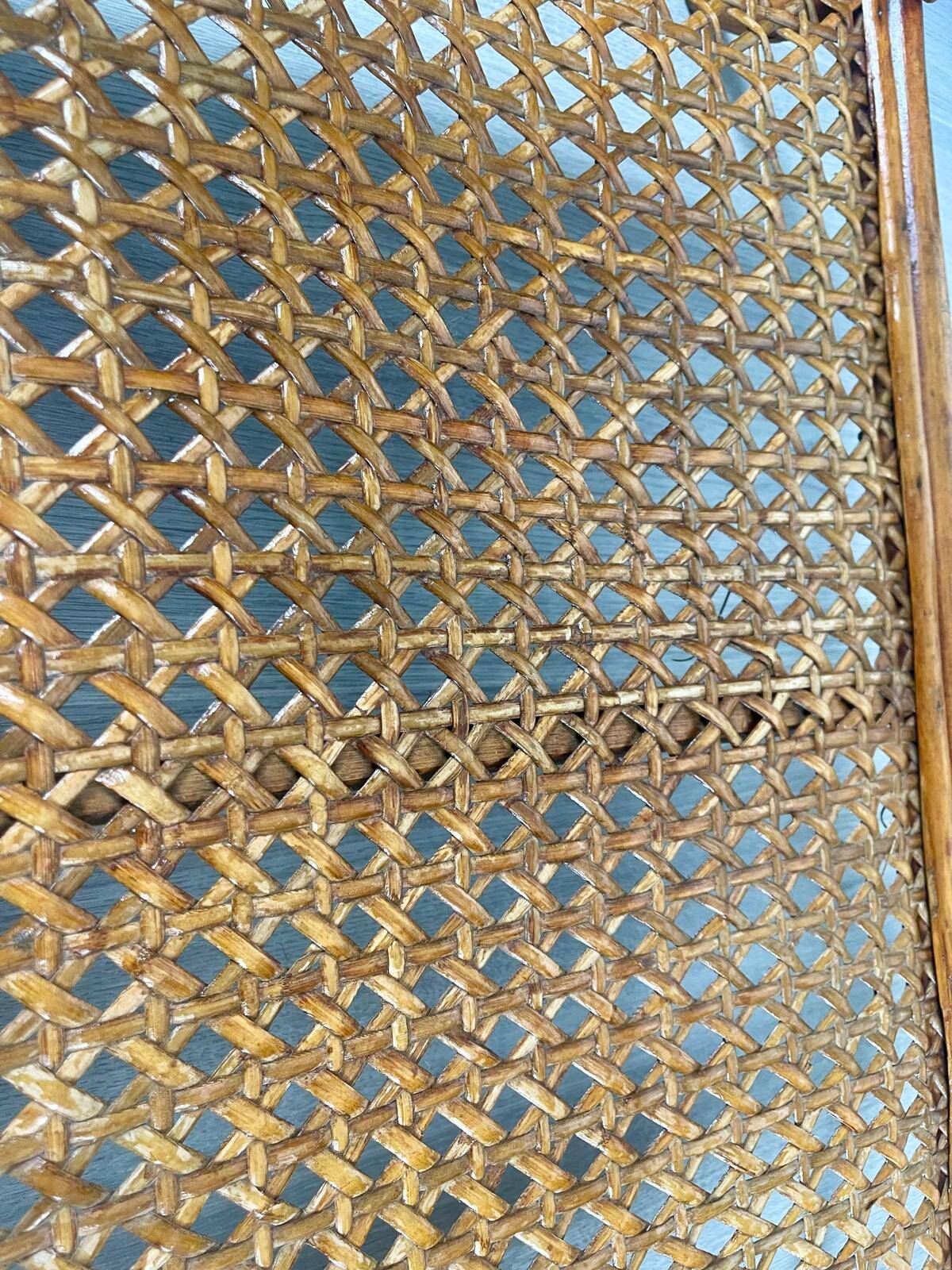 Vintage rattan & glass coffee table – 86 cm – authentic charm