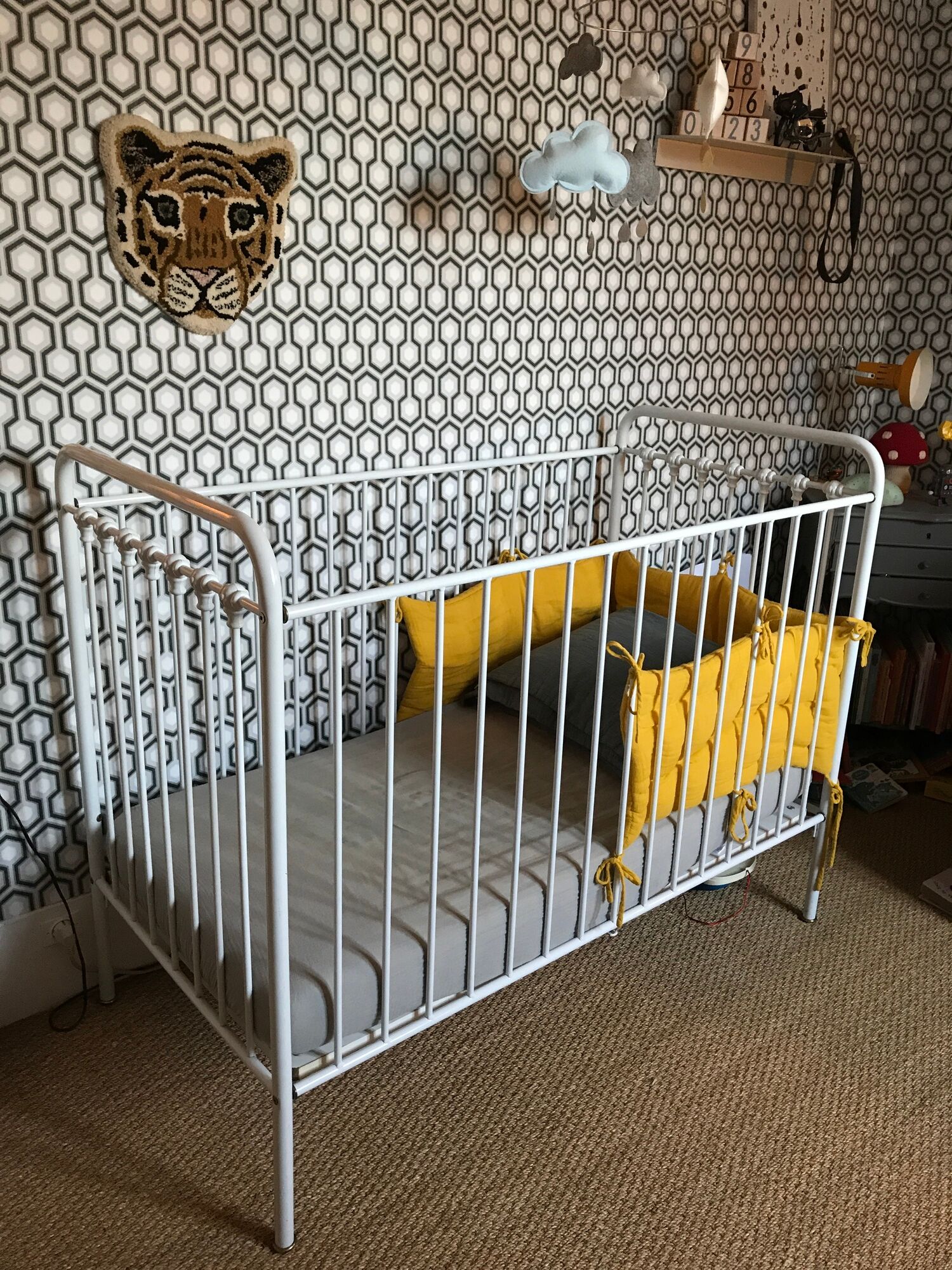 Baudou/Bonpoint bar bed in white metal for children