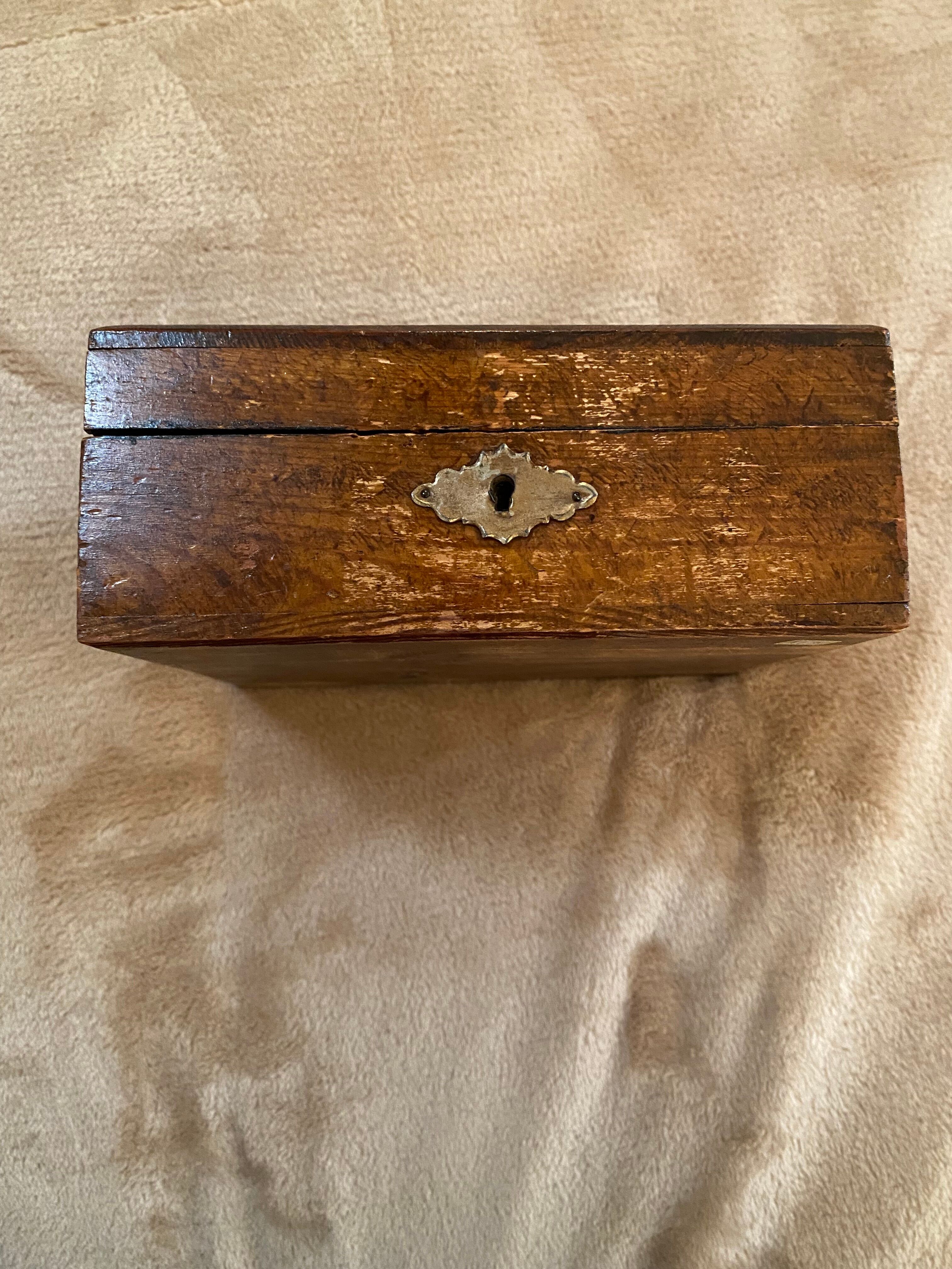 Wooden jewelry box, British Victorian era