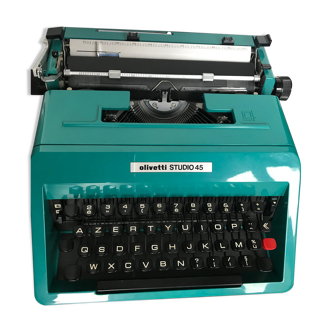 Machine à écrire Olivetti Studio 45