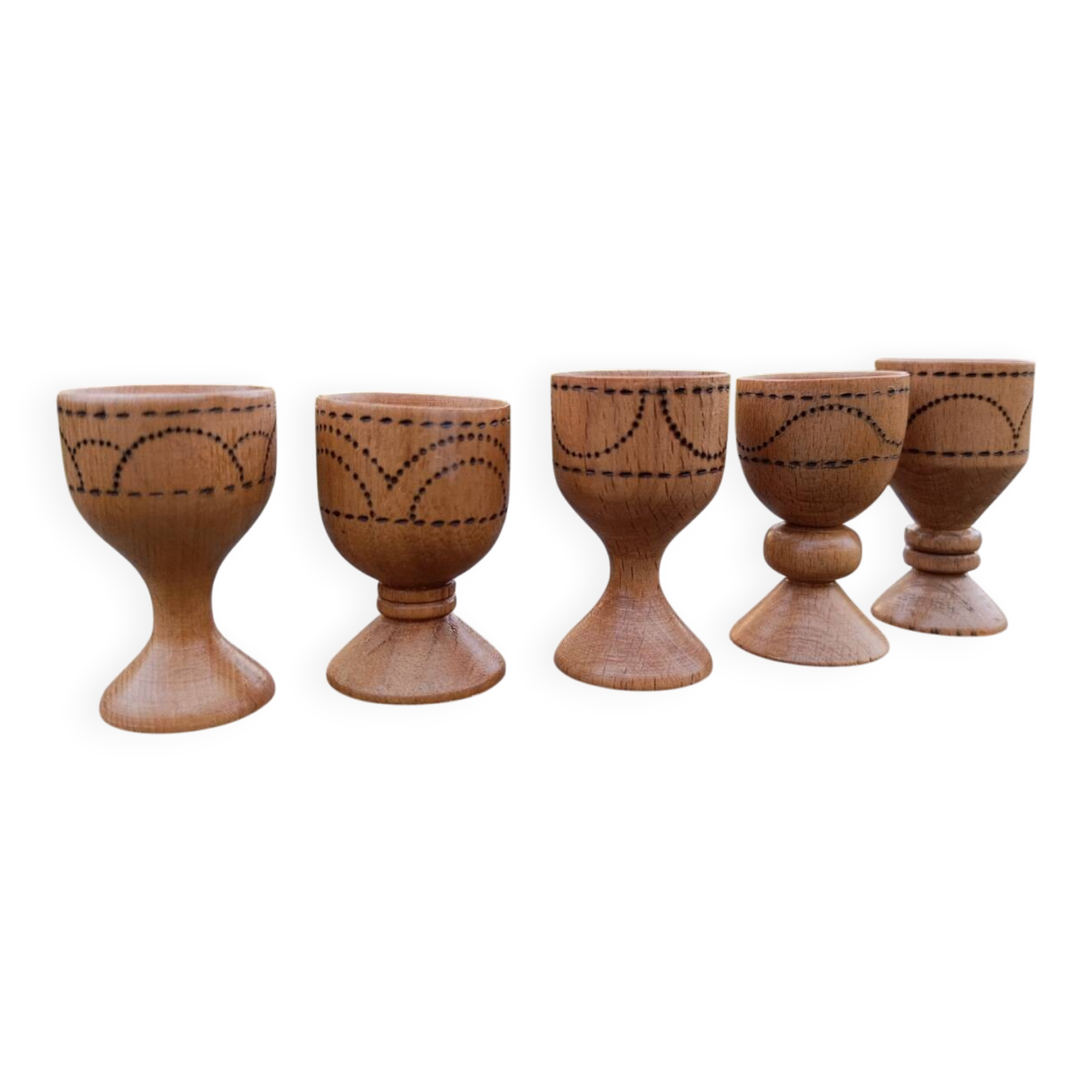5 wooden egg cups from the 50s/60s.