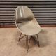 Chaise grise par Miroslav Navràtil édition Vertex 1959