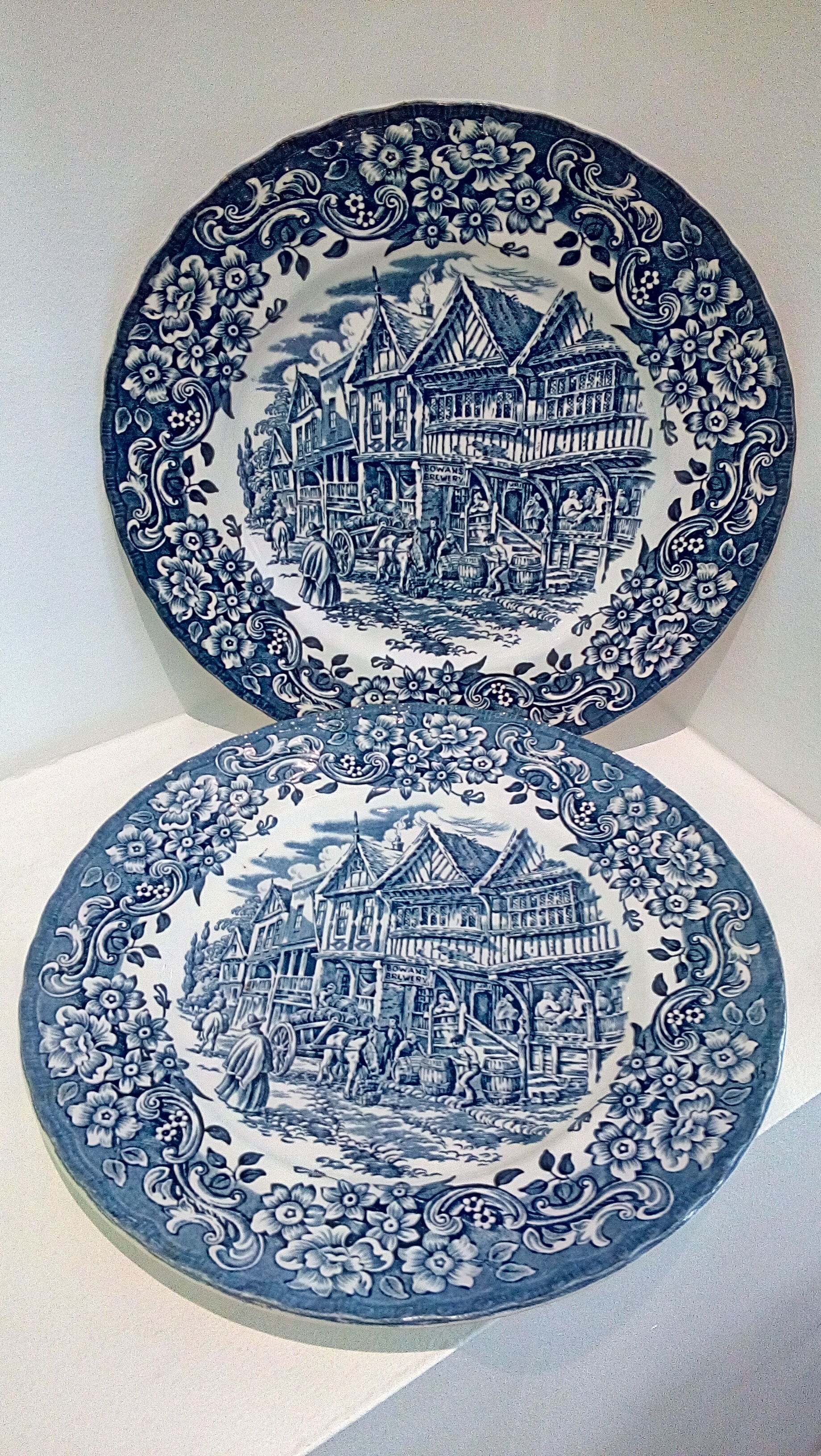 Duo d'assiettes anglaises