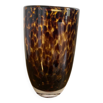 Glass vase with scale decoration