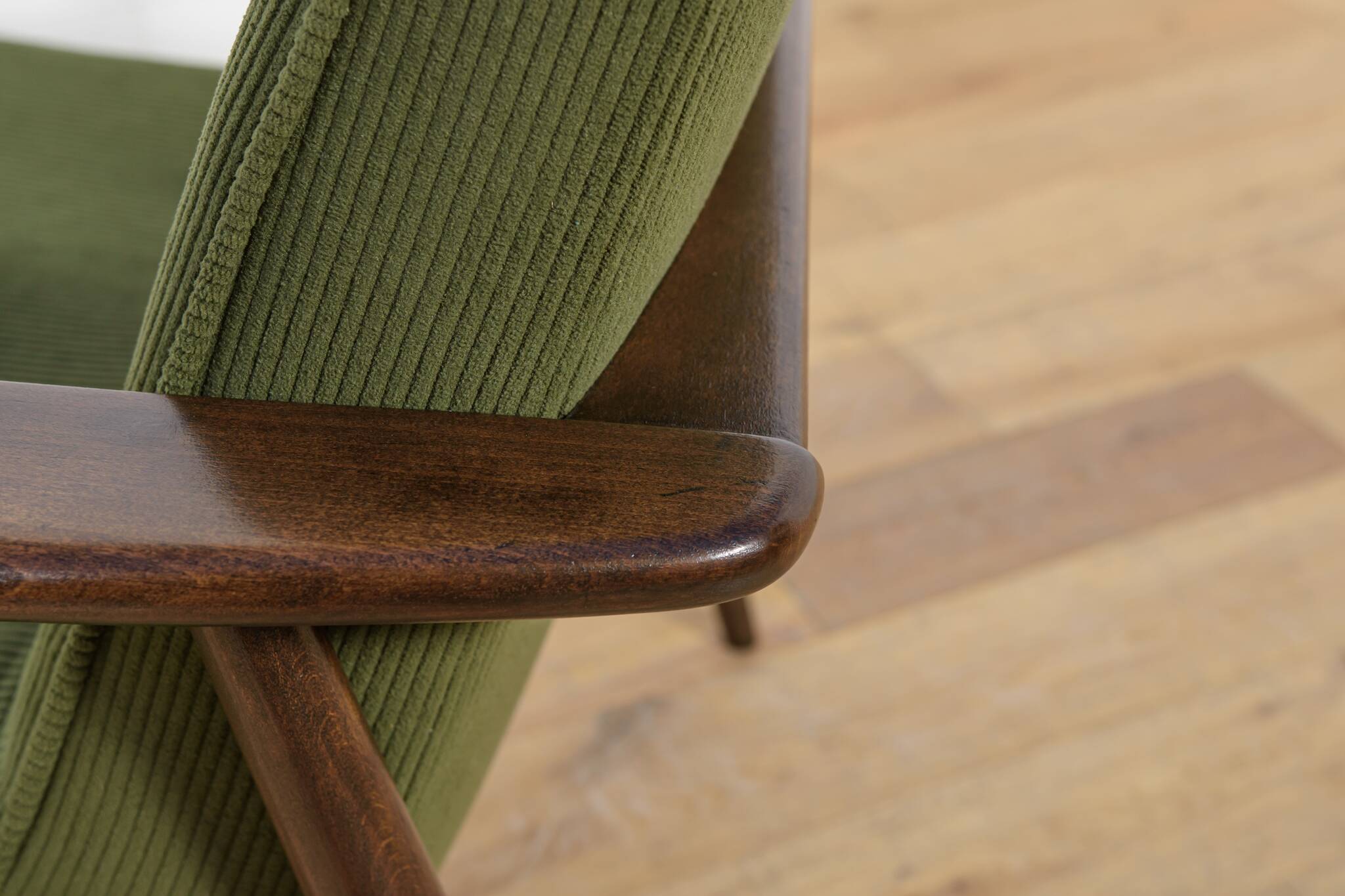 Model 300-192 Armchair by Juliusz Kedziorek for Goscinska Furniture Factory