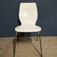 4 chaises blanches
