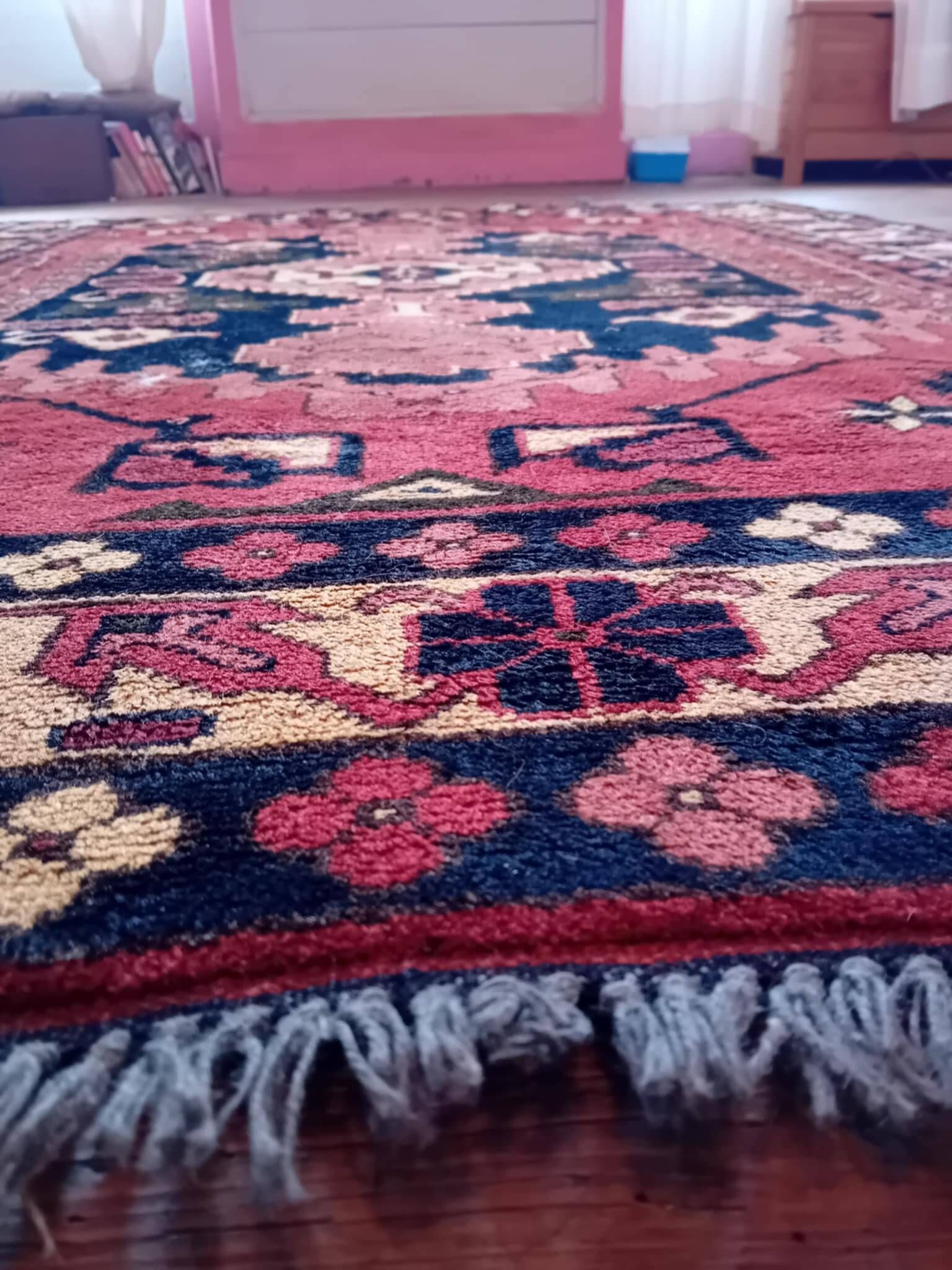Handmade Pakistani Kazak Rug 196x152cm