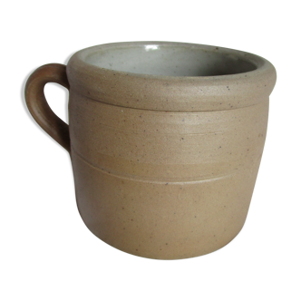 Stoneware pot