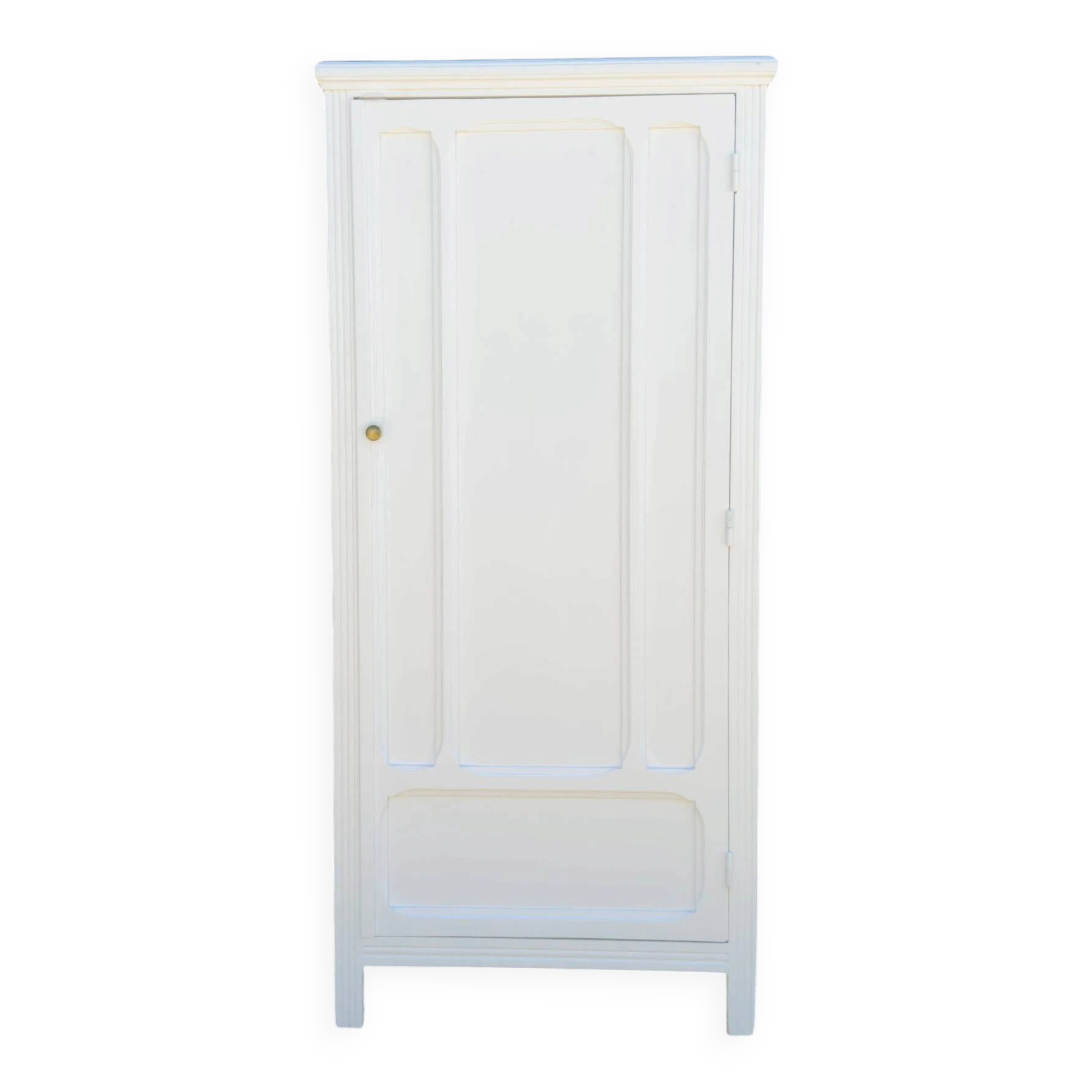 Armoire parisienne