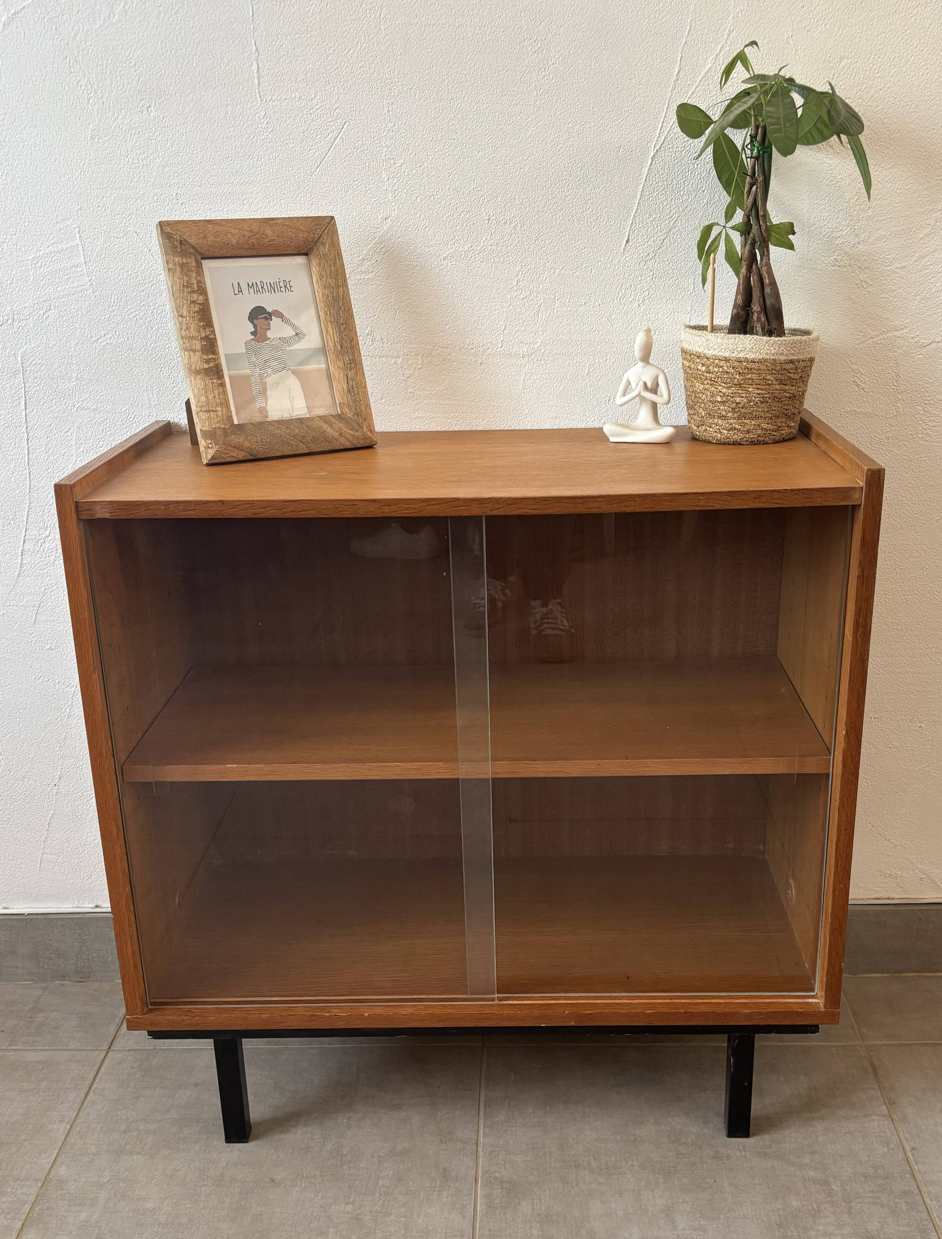 Vintage oak display cabinet from the 1960s.