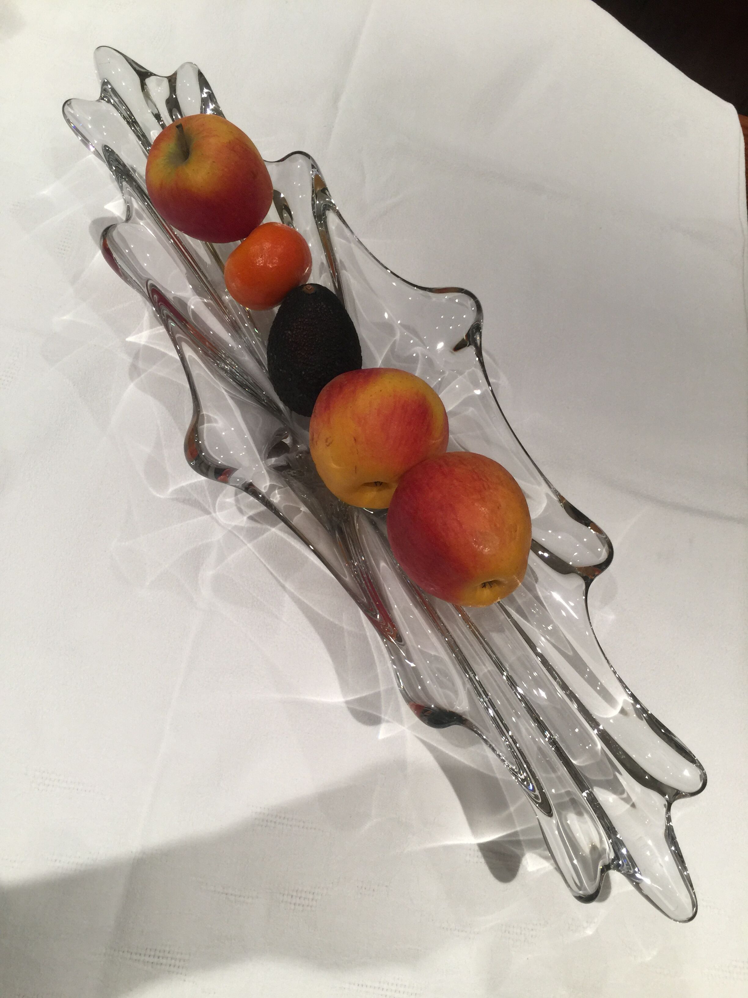 Table center art valves