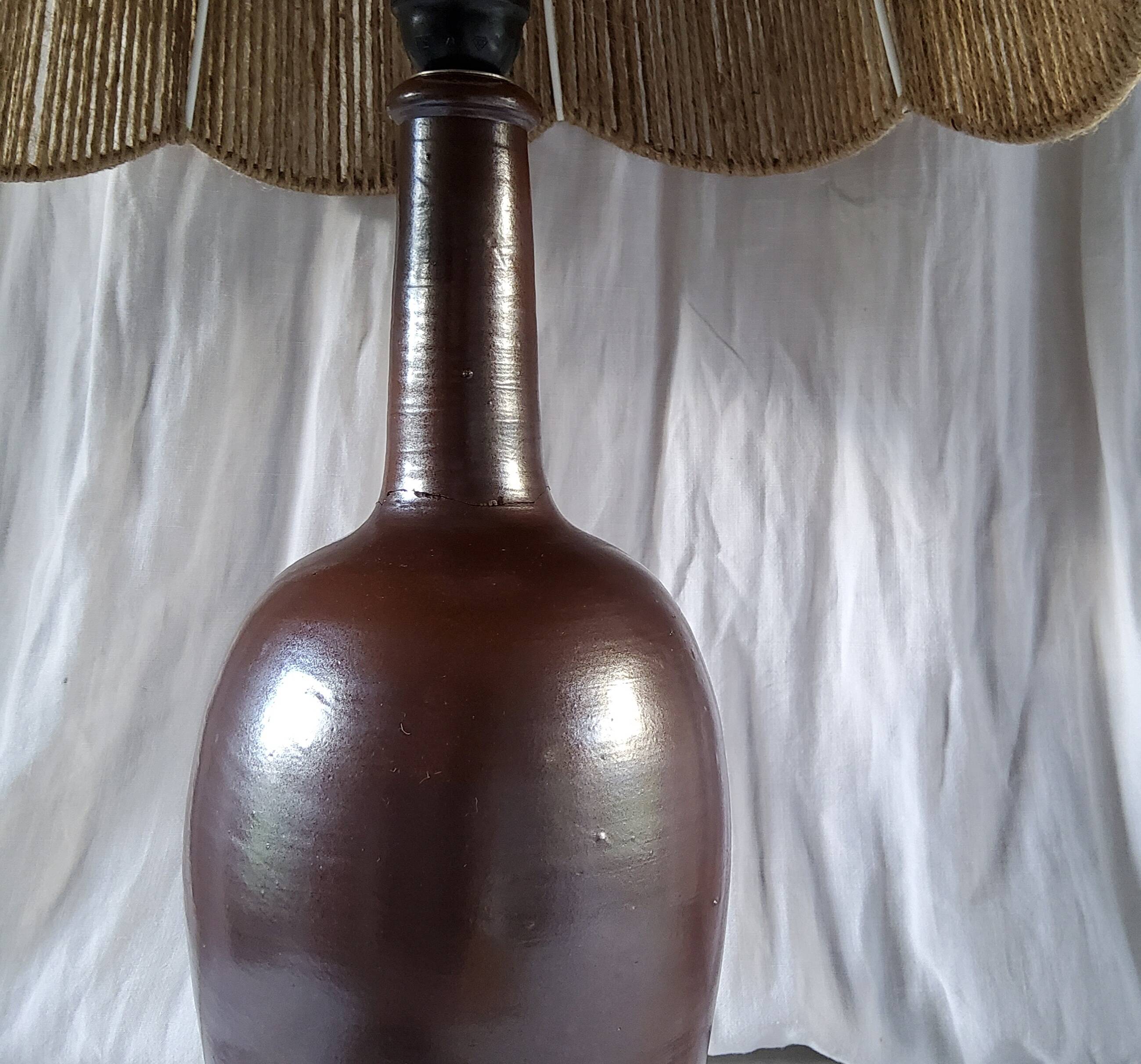 Glazed ceramic lamp
