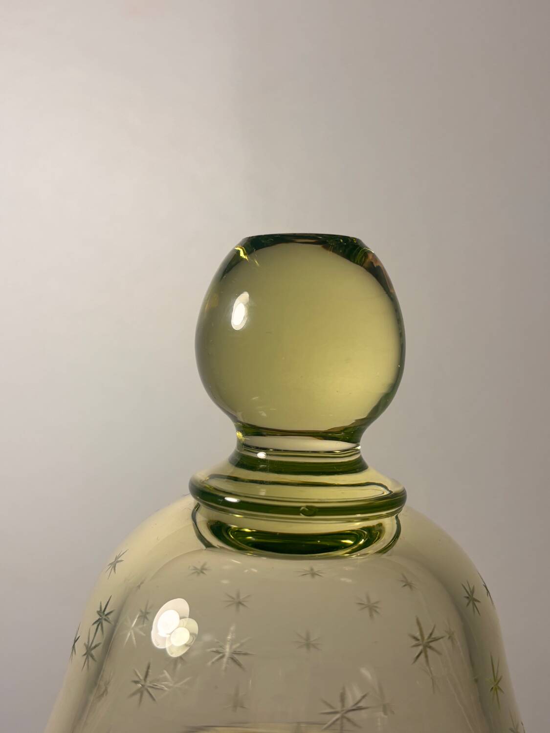 Baccarat/Saint Louis Compotier Ouraline crystal
