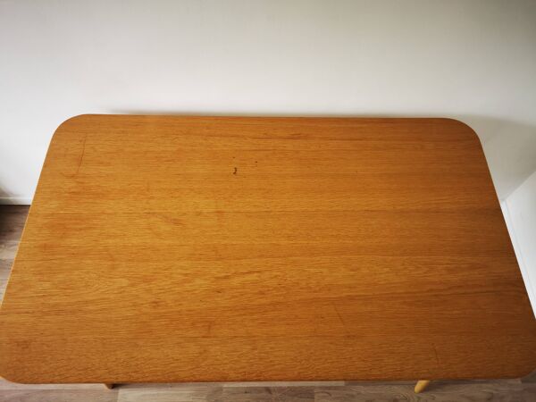 Table designer en chêne massif numérotée