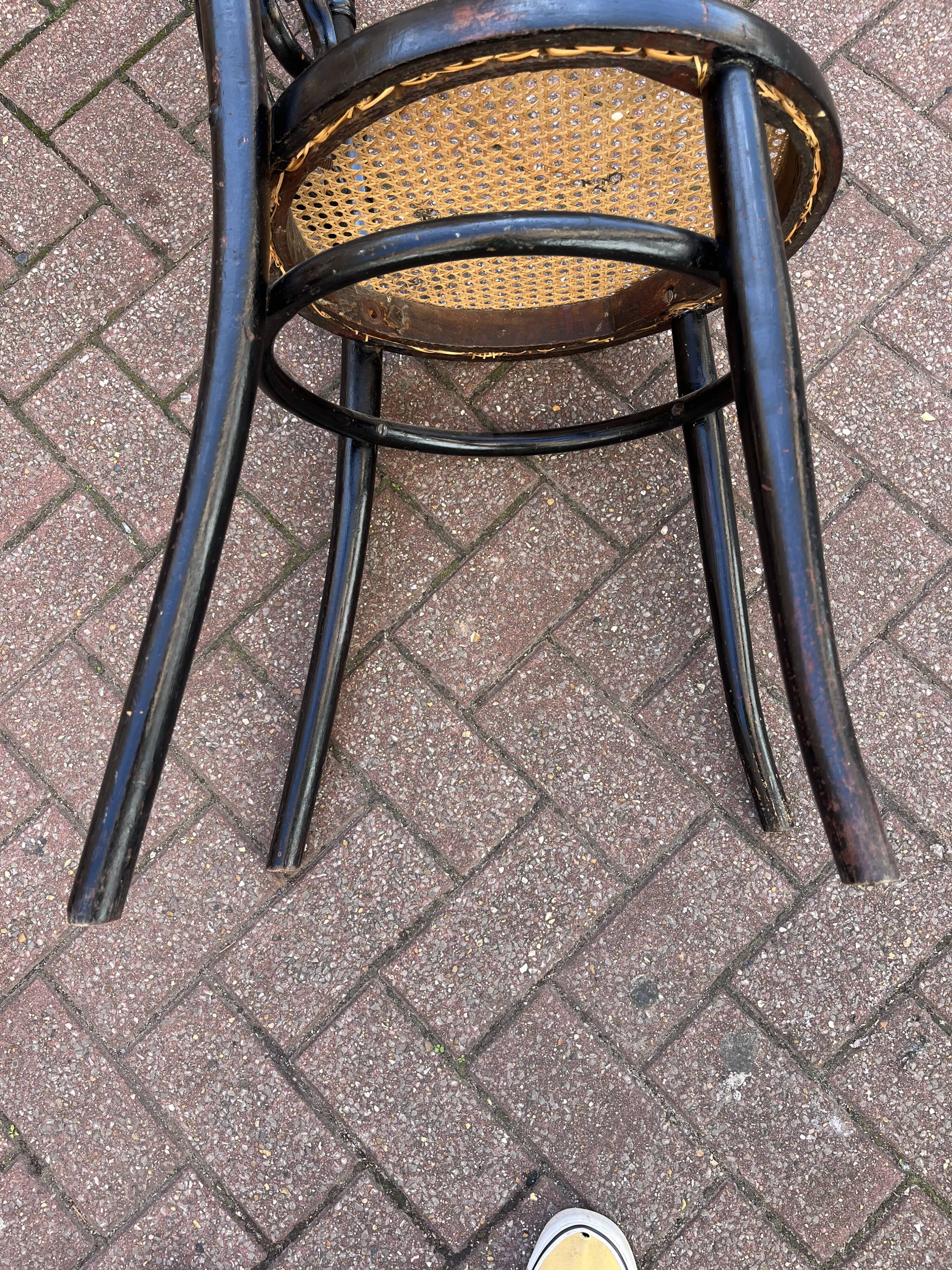 Chaise bistrot ancienne Fischel