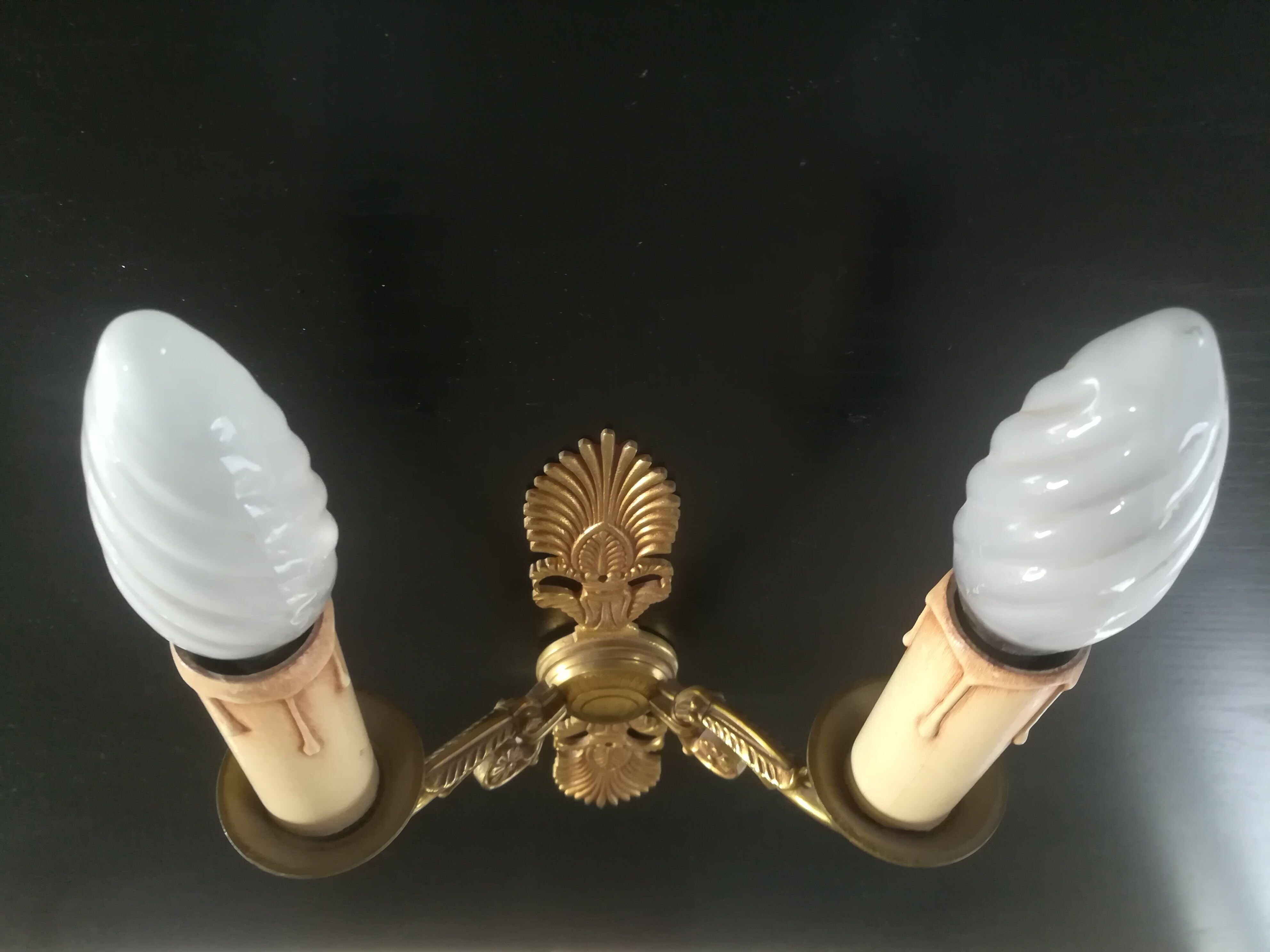 Paire d'appliques style Empire en bronze doré