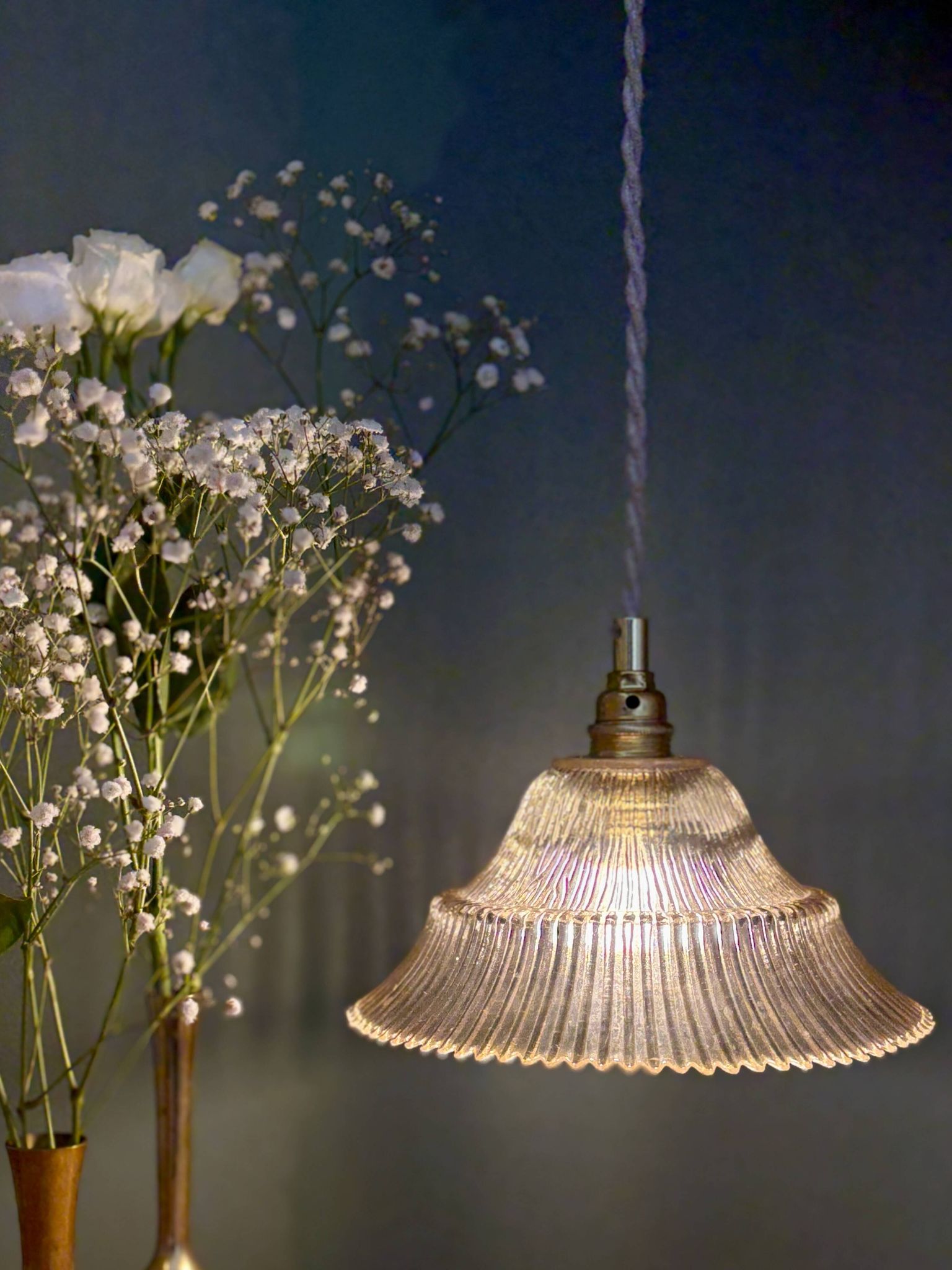 Vintage amber ribbed glass lampshade pendant light
