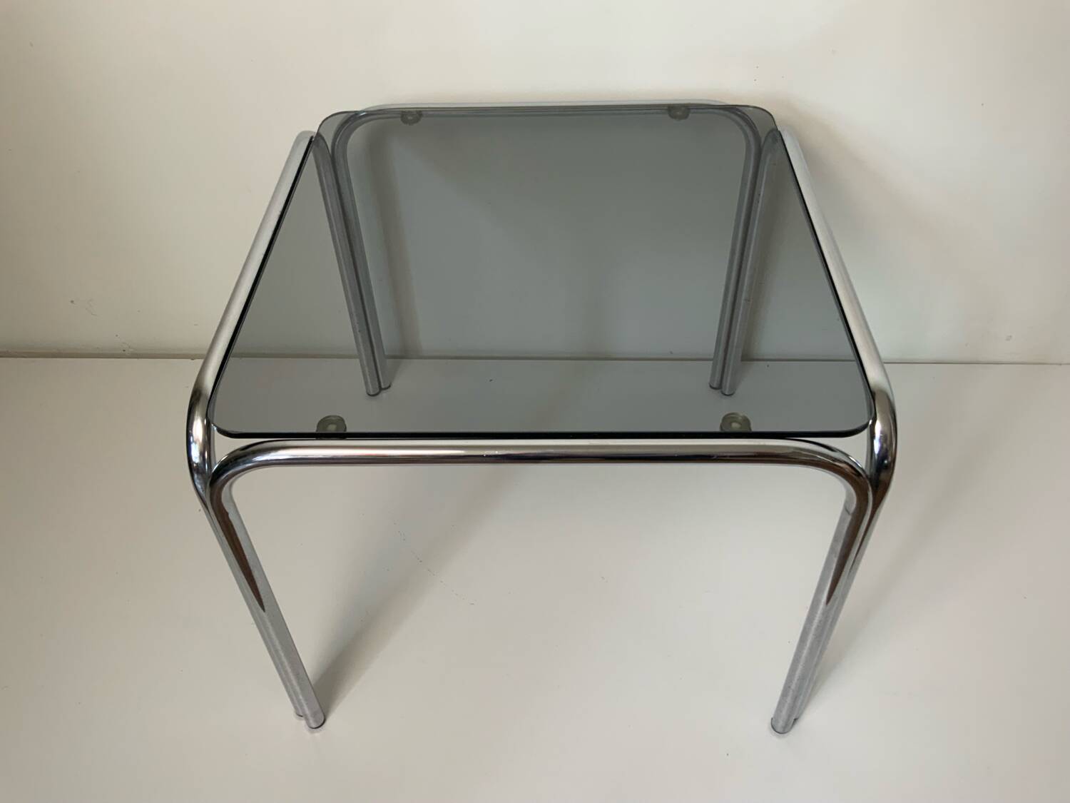Design coffee table 70