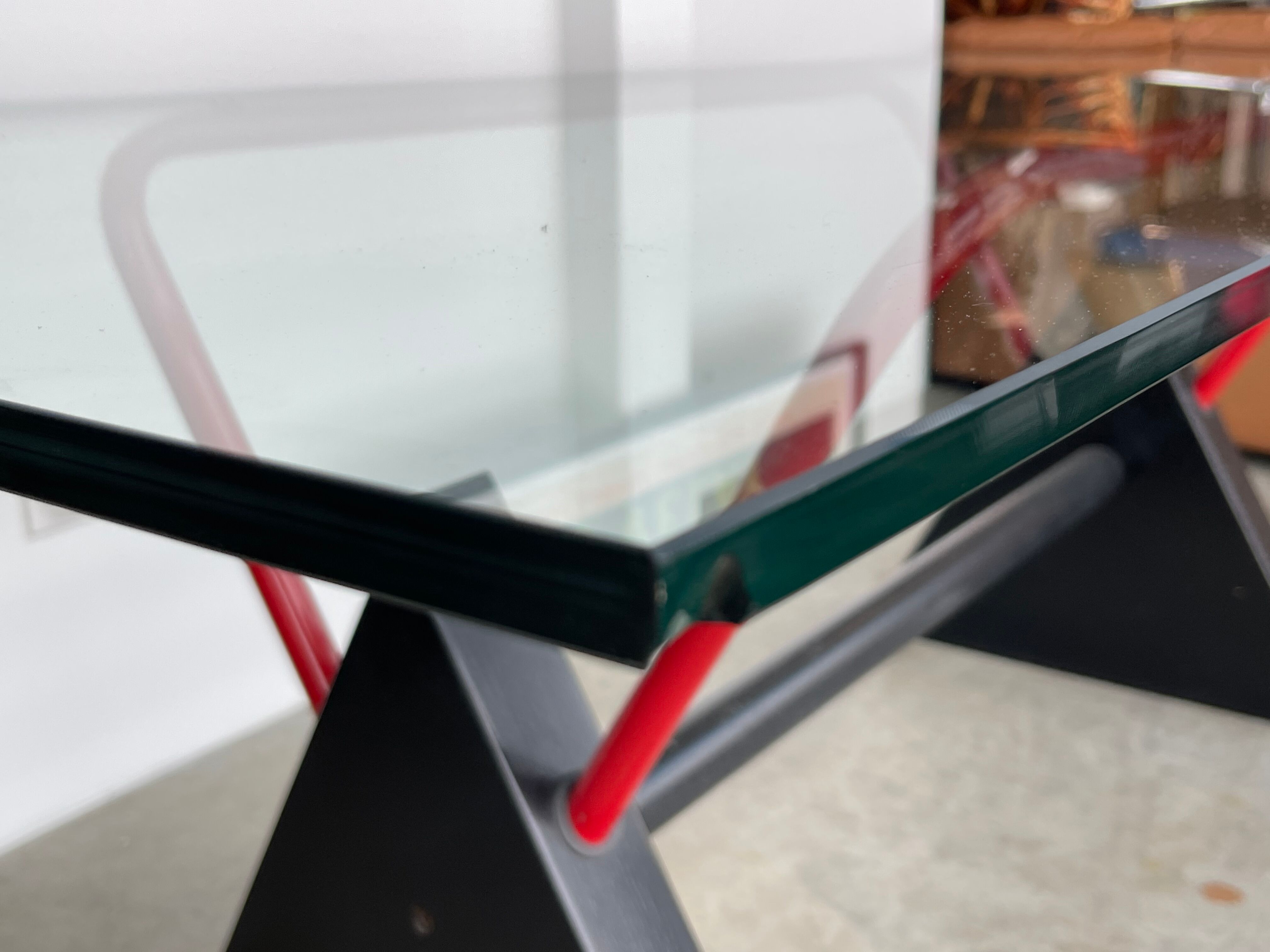 Modernist table / desk gigante zambusi boccato X seccose Memphis 1980