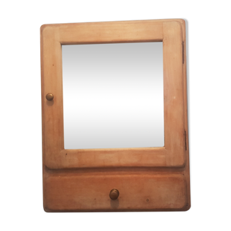 Medicine cabinet
