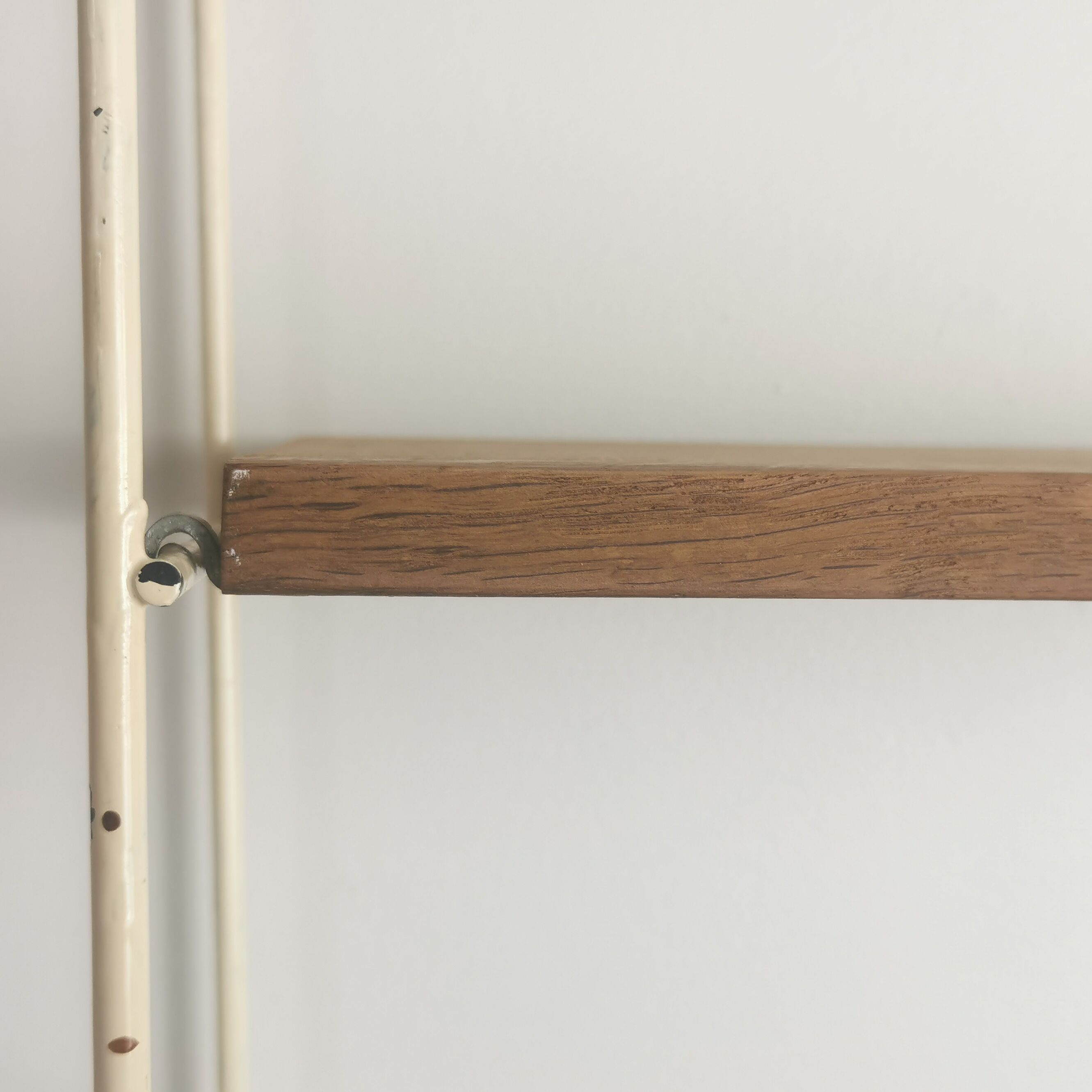 Modular metal and wood shelf