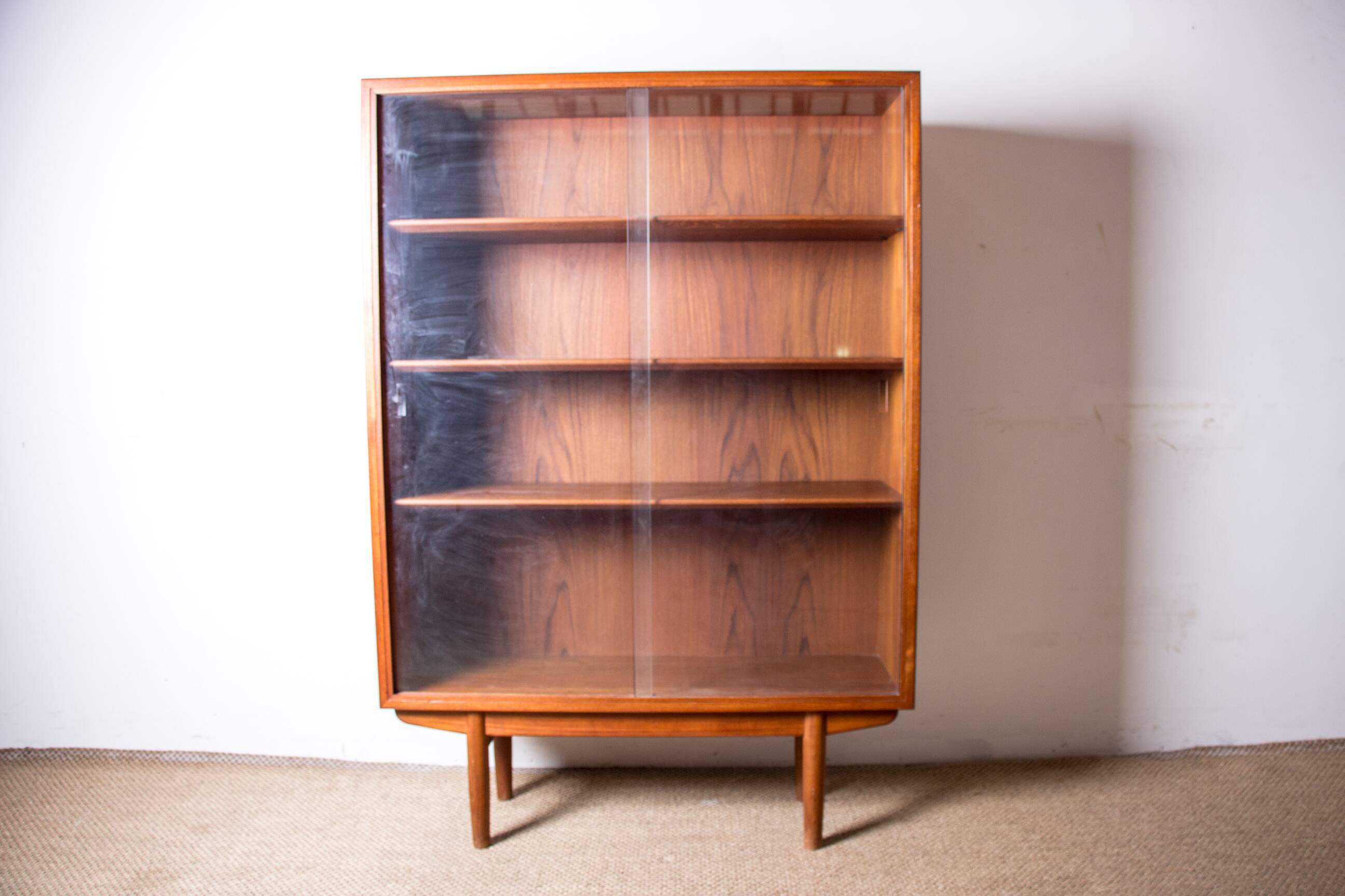 Danish Teak Bookcase, Showcase by Borge Mogensen for Soborg Mobelfabrik 1960.
