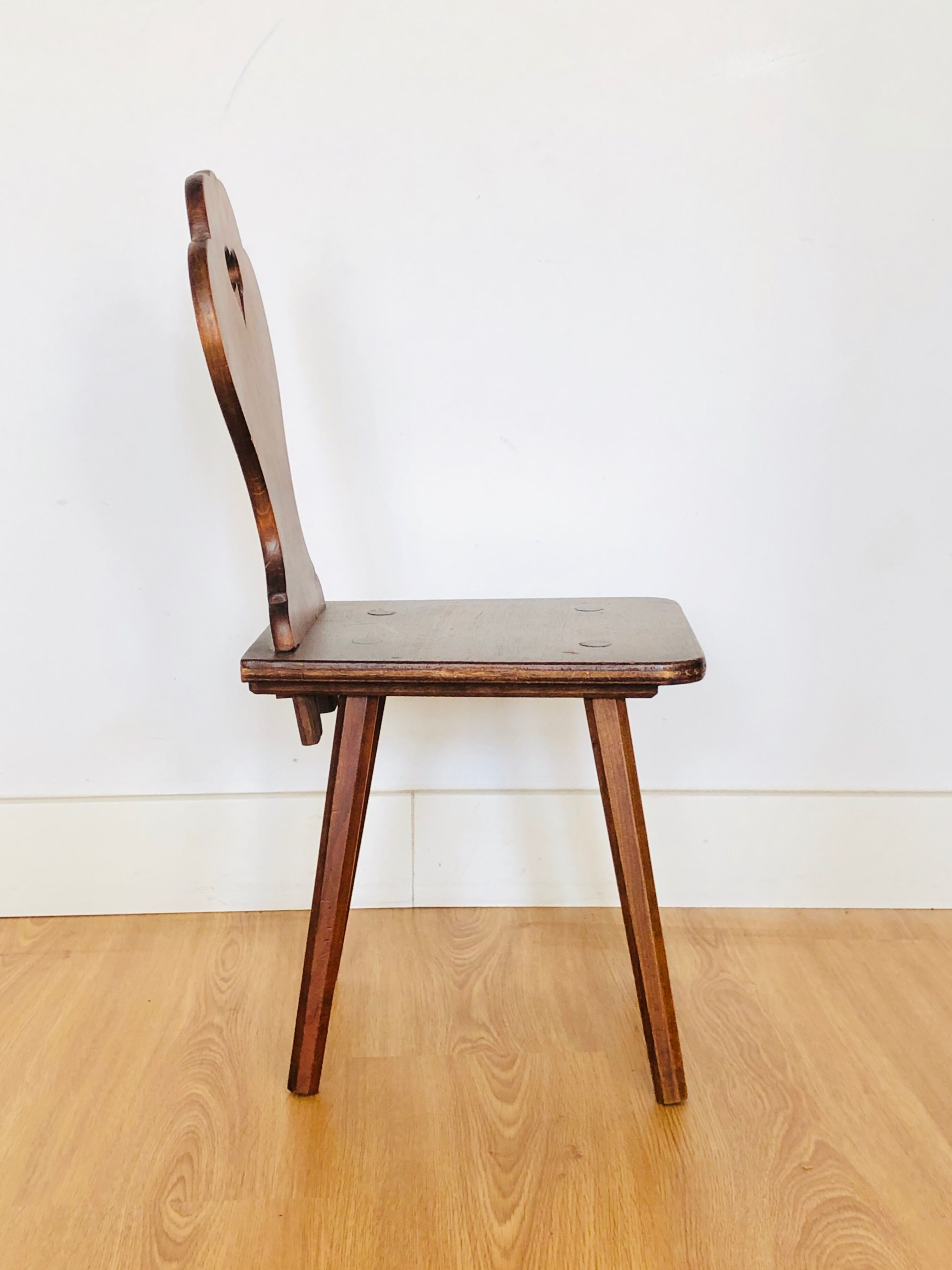 Alsatian child chair