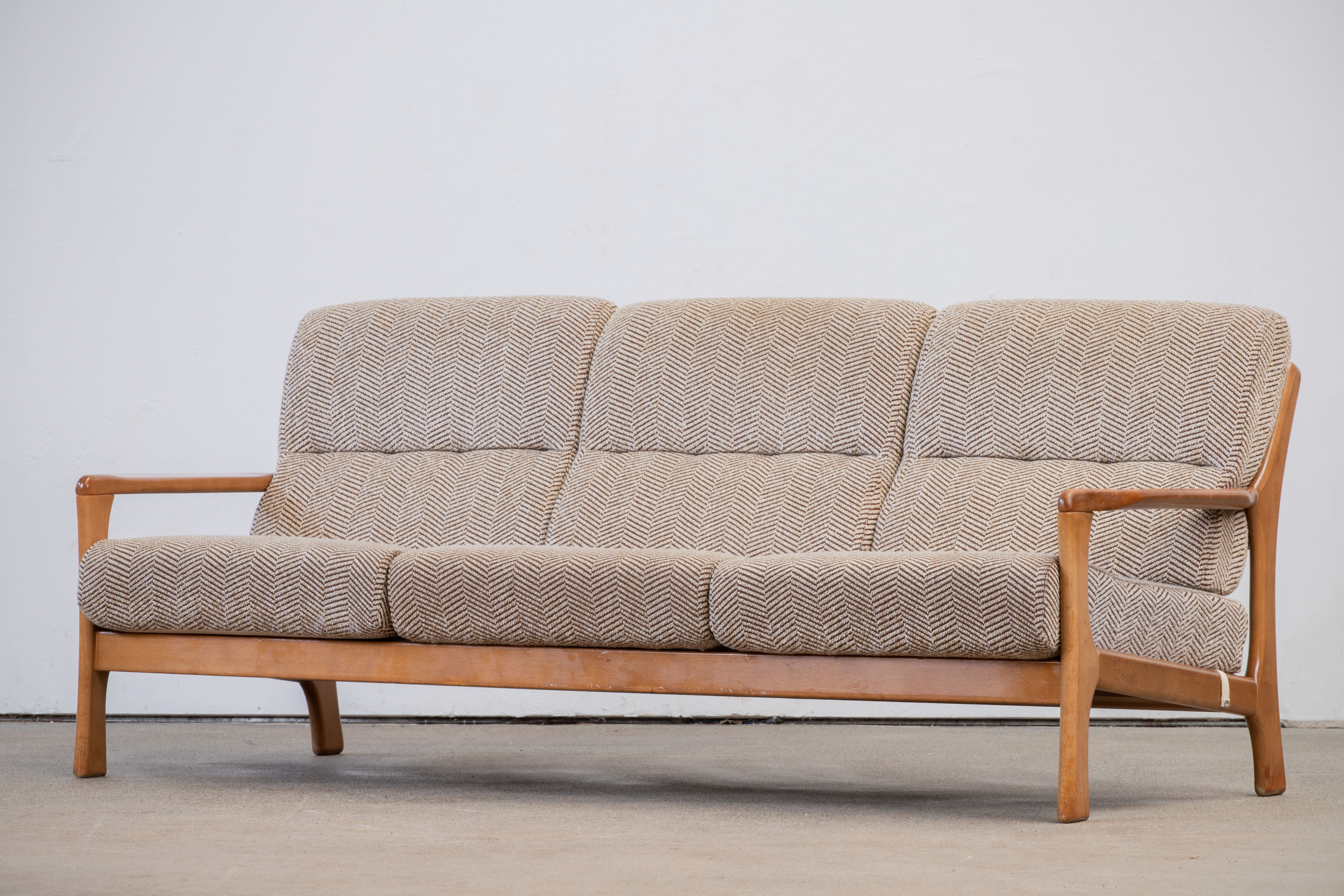 Vintage Scandinavian Sofa – 195 cm