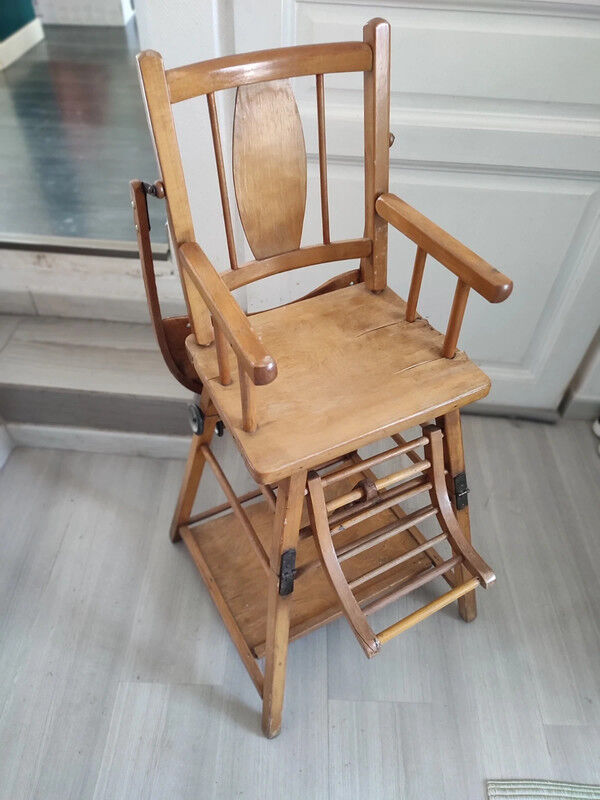Chaise haute bébé vintage baumann