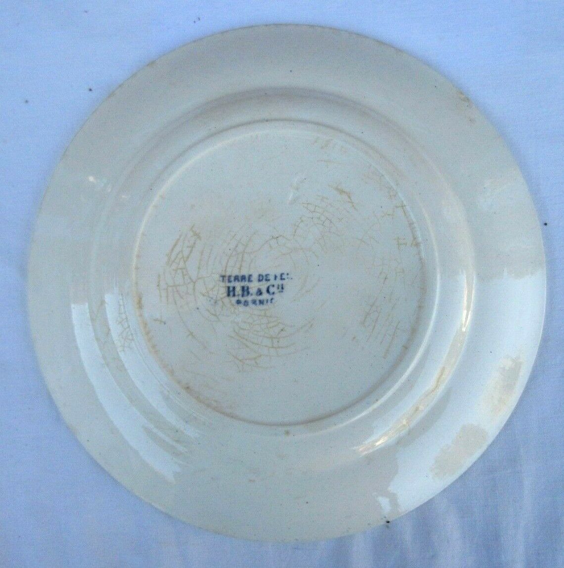 Flat plate Terre de Fer signed HB & Cie Choisy le Roi model Pornic
