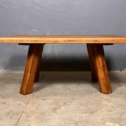 Table basse brutaliste pak rustique des années 70