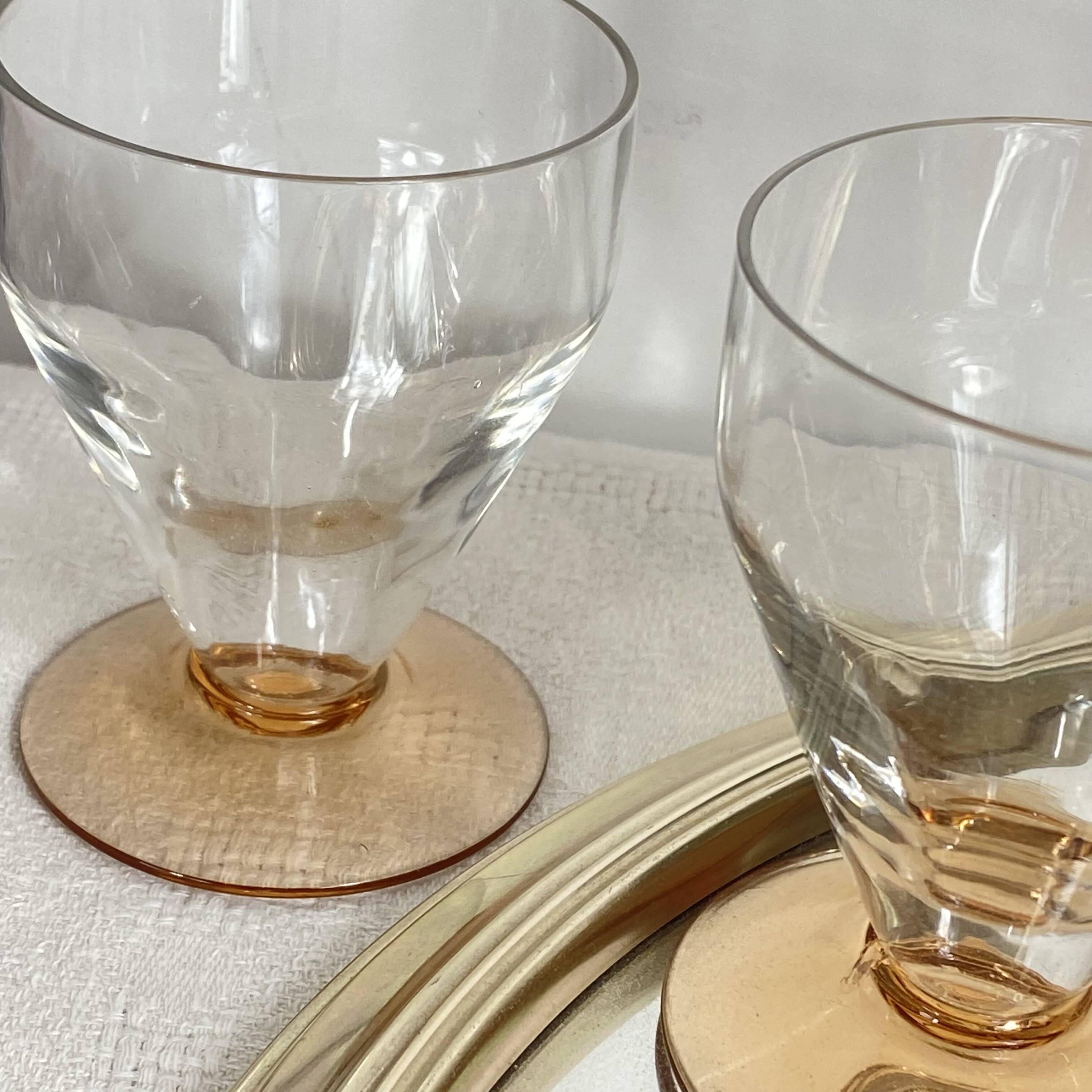9 Art Deco wine or water glasses with amber stems, 9 cl.