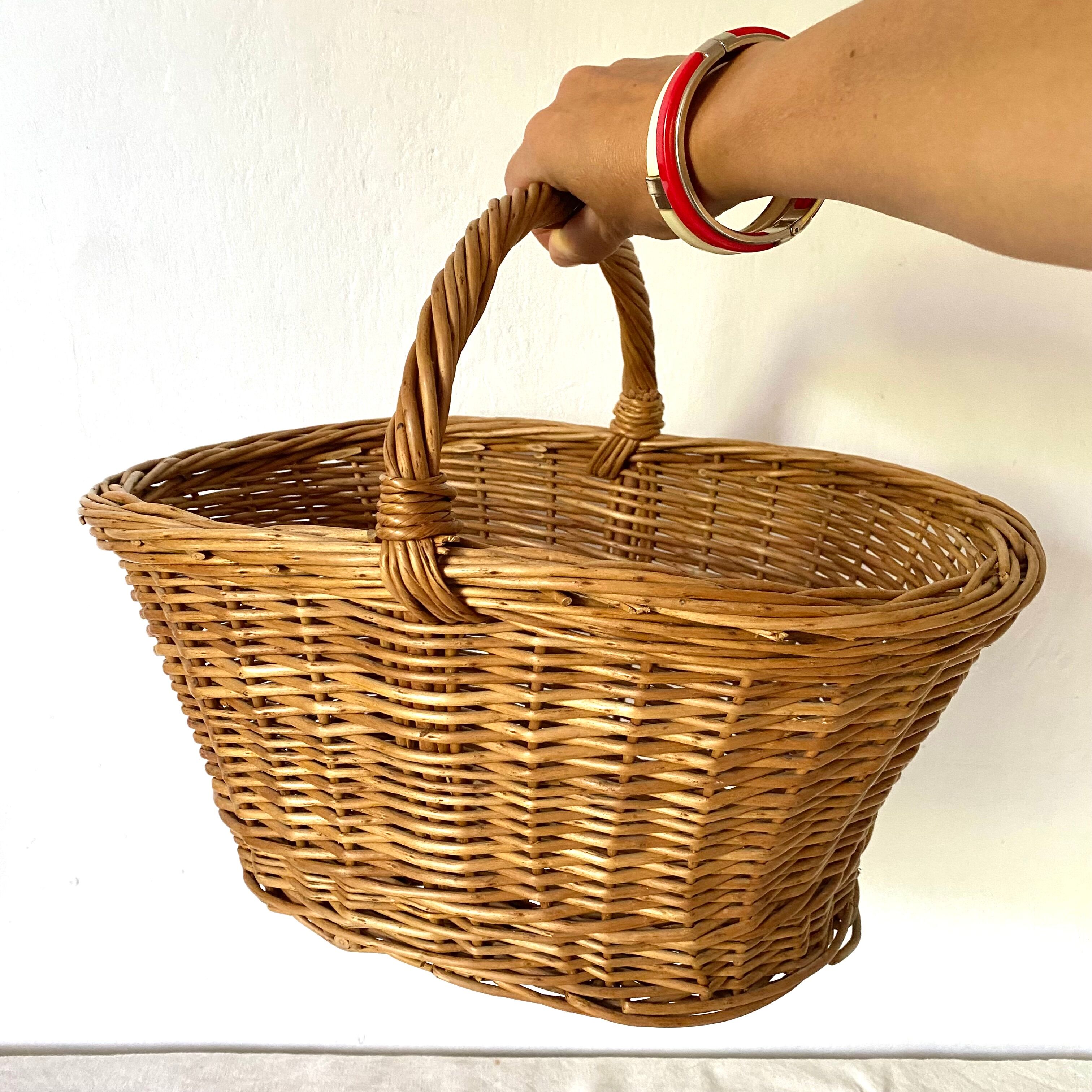 Braided wicker basket