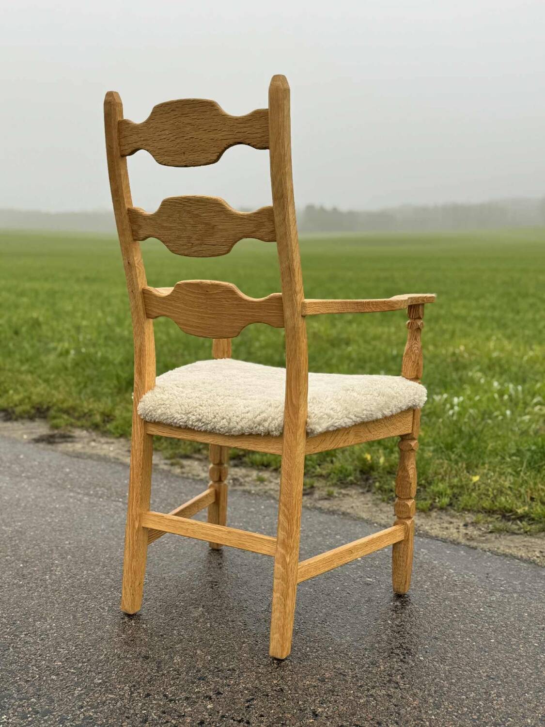 Chaise à dossier haut Henning Kjaernulf avec laine d'agneau neuve