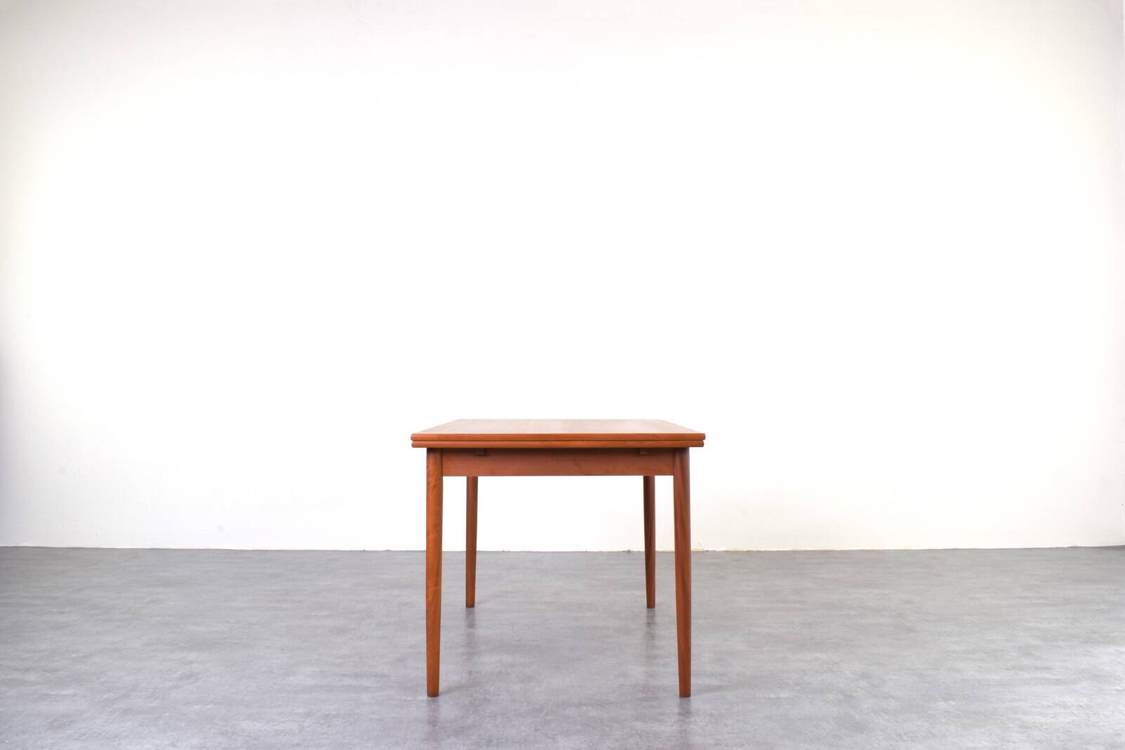 Mid-Century Danish Teak Extendable Dining Table, 1960s.