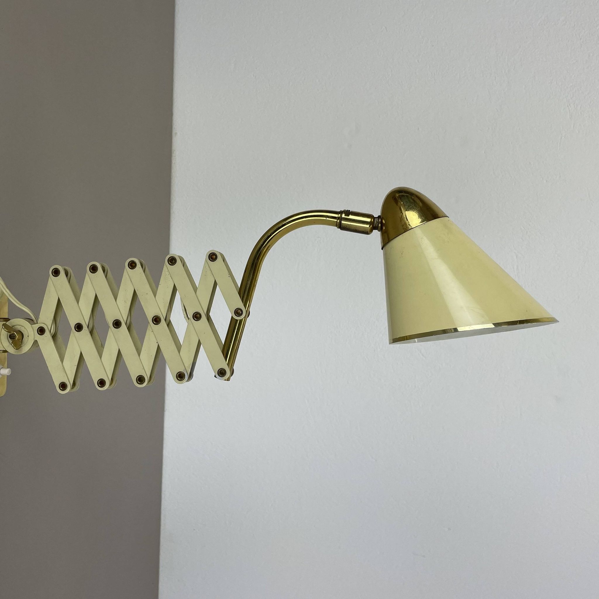 Original brass and metal scissors wall light by SIS Leuchten, Germany, 1950s.