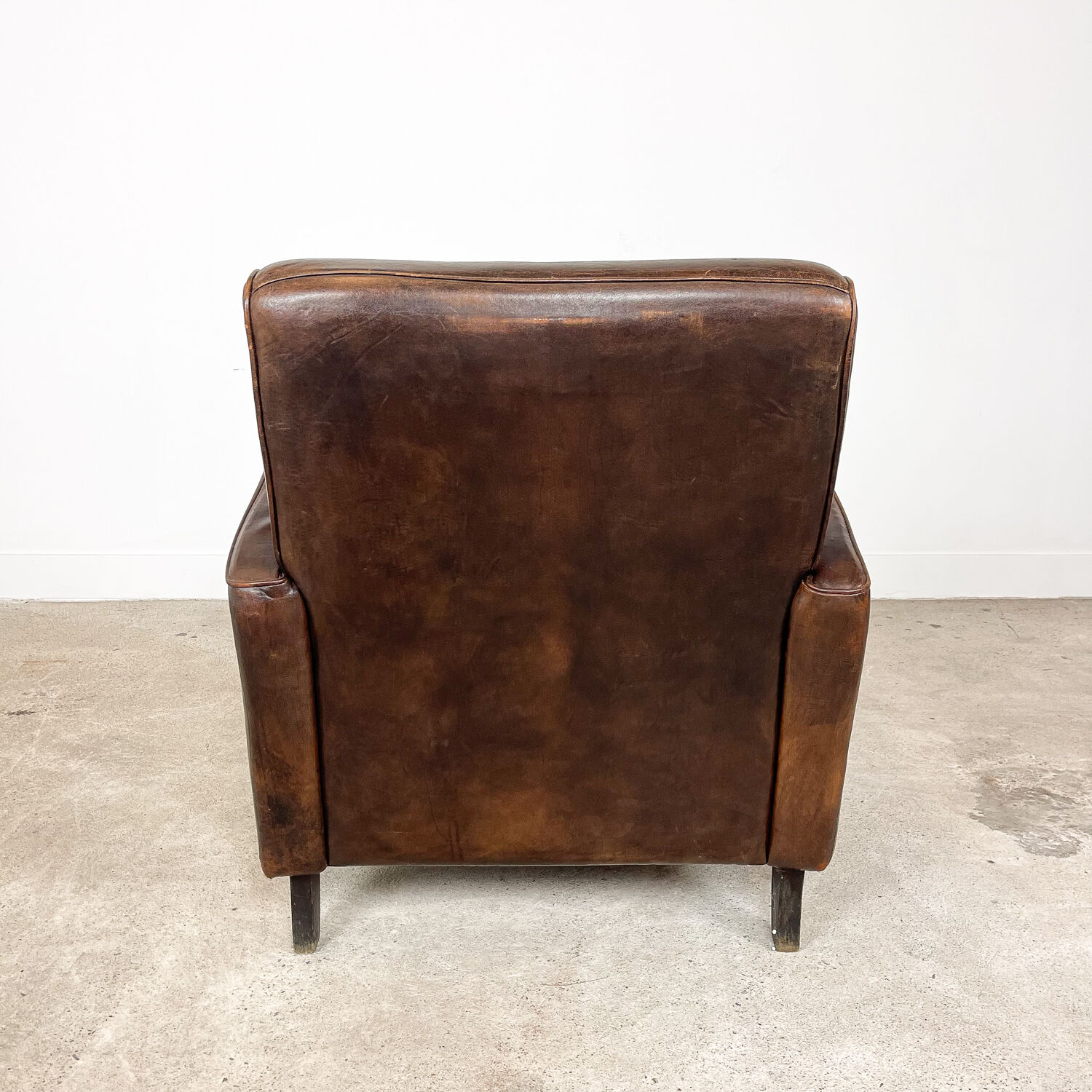 Vintage Sheep leather wagon wheel clubchair Holten