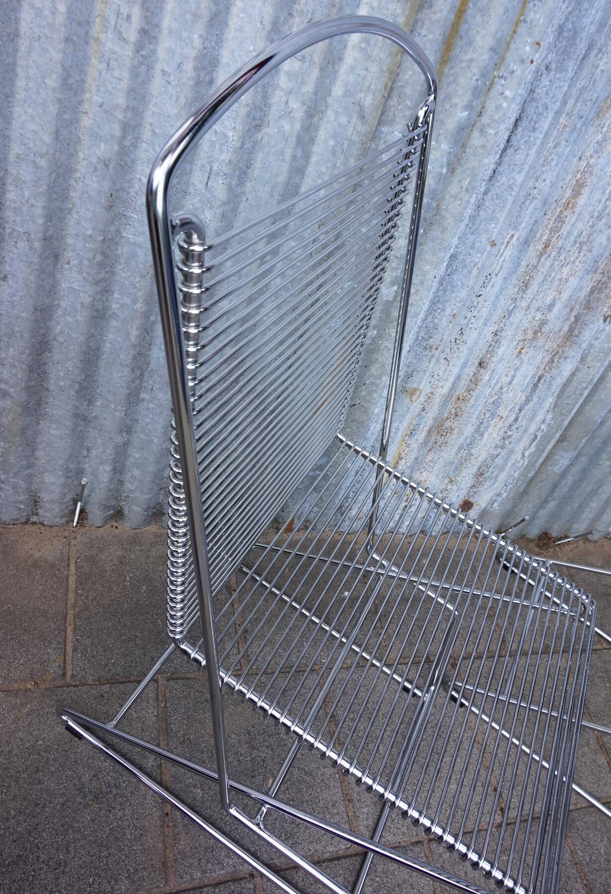 Set of 4 wire chairs, 1980s