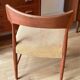Chaise scandinave en teck « Alfhild » – Velours côtelé miel