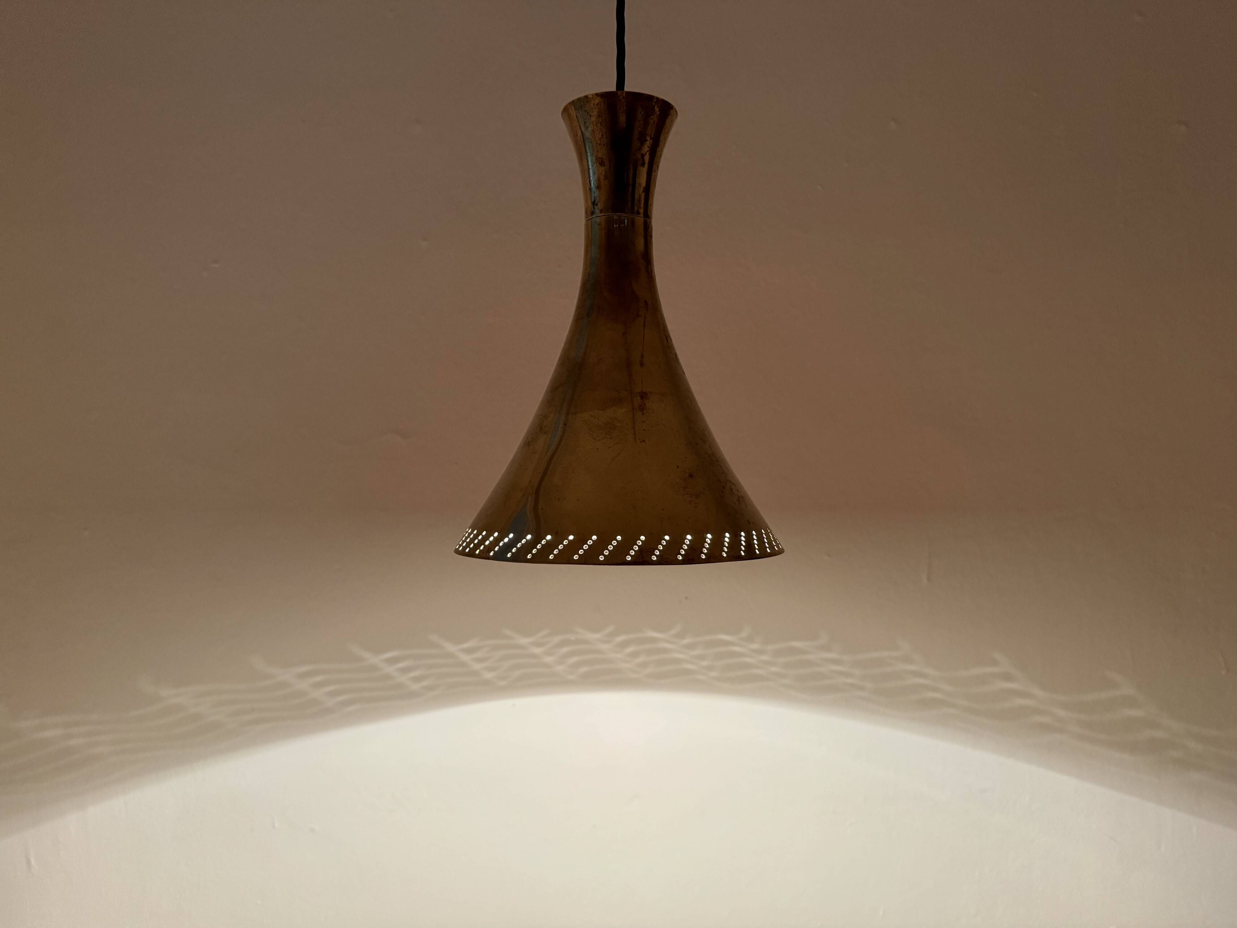 Adjustable Brass Pendant Lamp with Counterweight