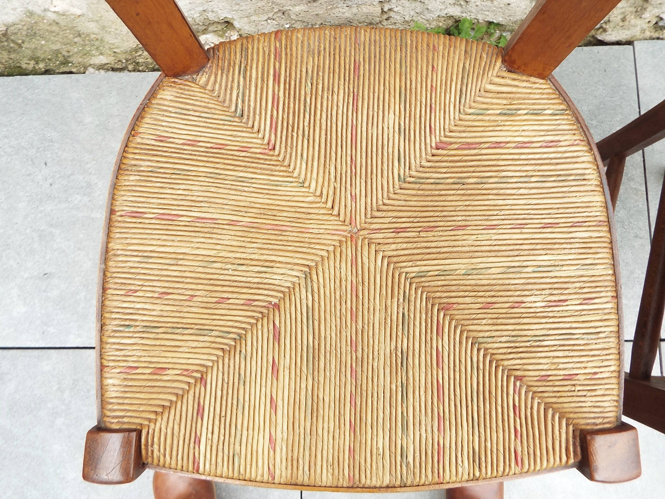 Set of 2 straw chairs