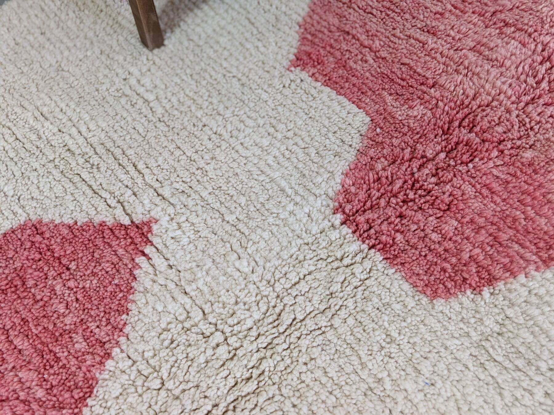 Boujaad rug woven in natural wool handmade traditional 250cmx150cm