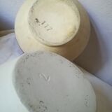 Set of 2 small sandstone bowls