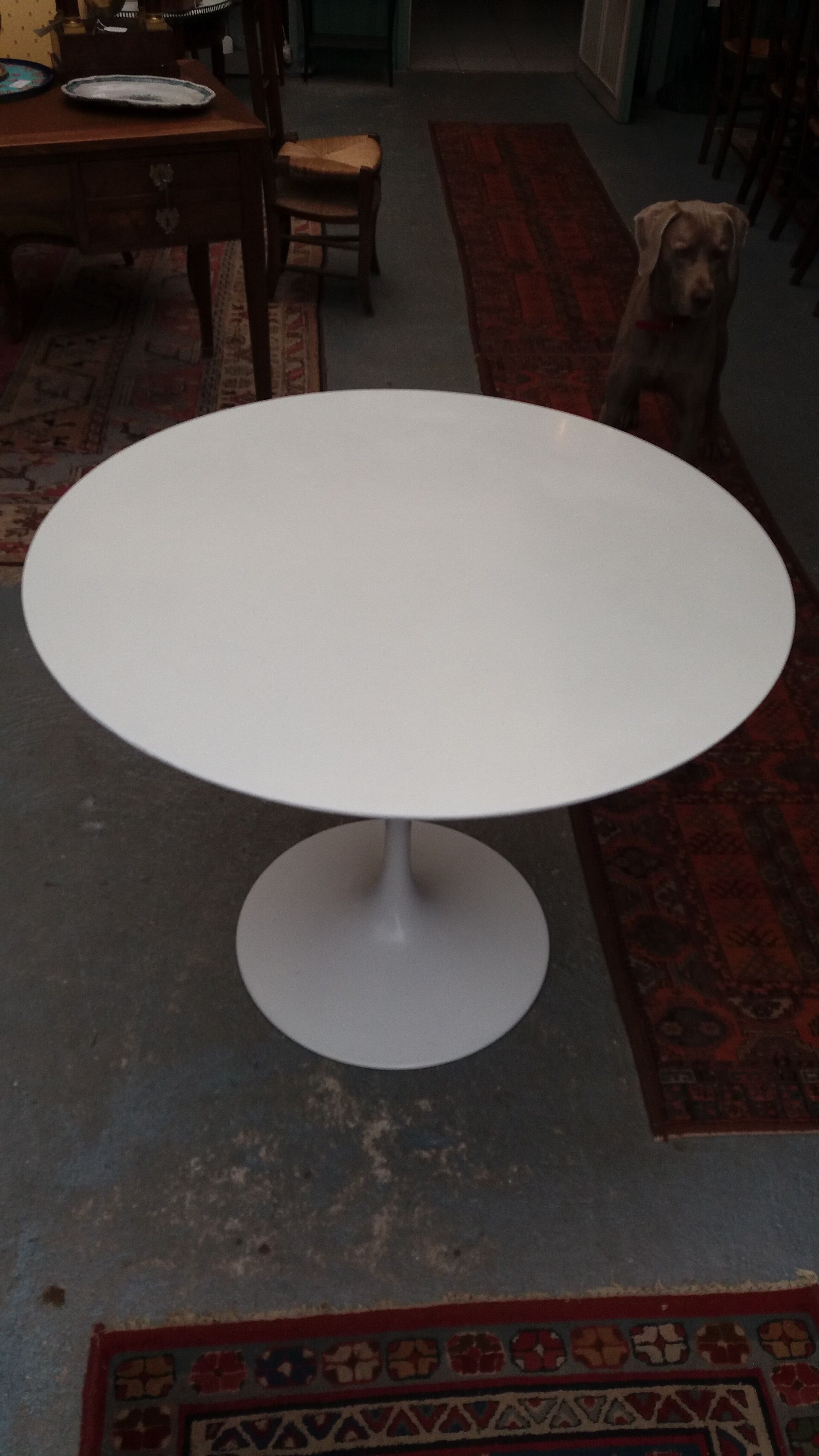 Saarinen tulip table