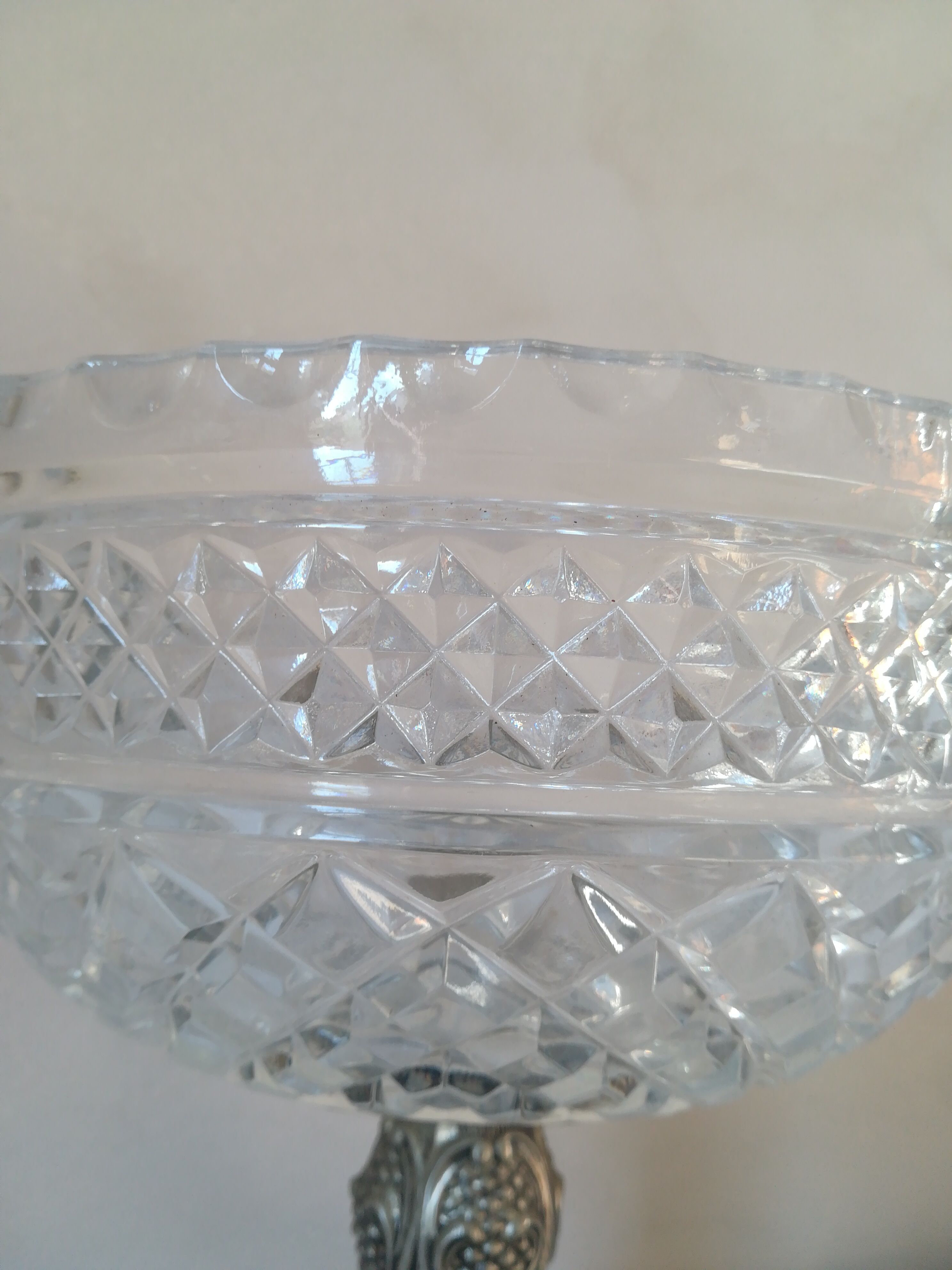 Crystal cut diamond on a metal base arrowheads