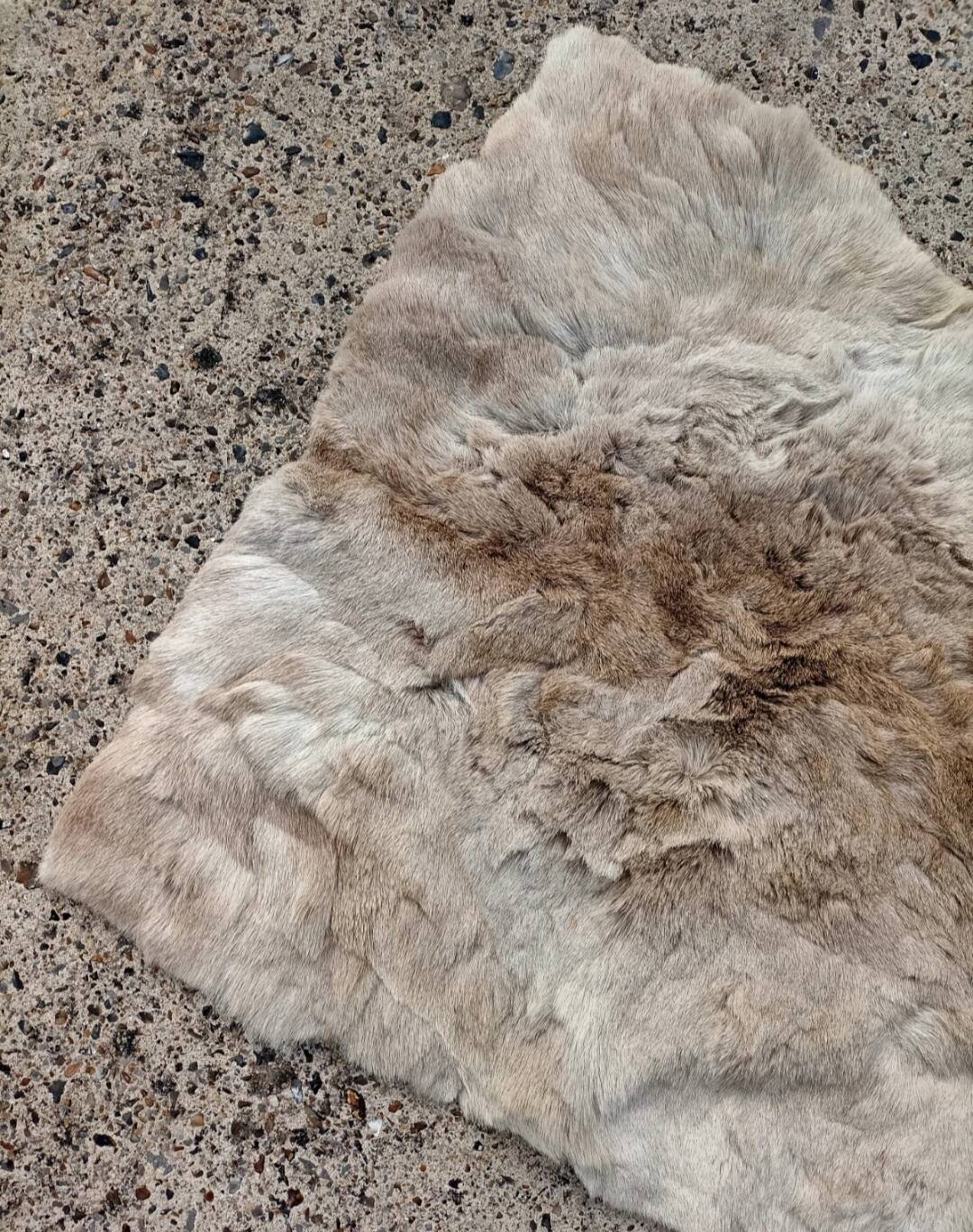 Retro animal skin hair rug