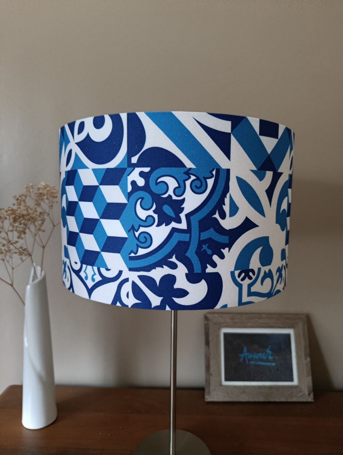 table lamp with a stem base and lampshade | handmade | blue/white tiles